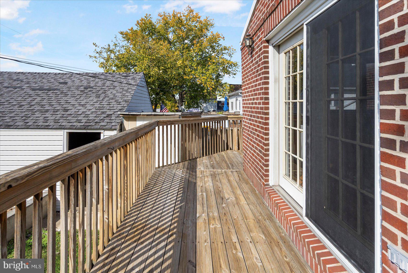 NORWOOD PARK - Residential