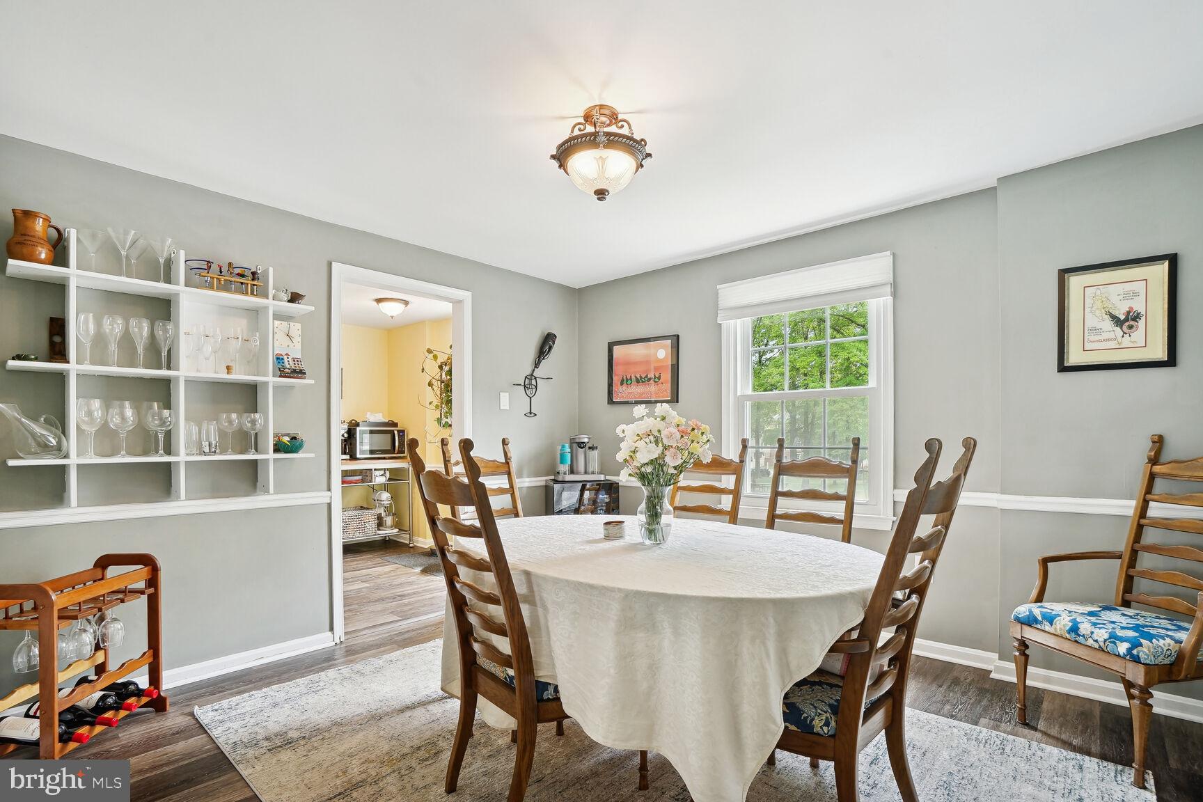 PINEWOOD LAKE - Residential