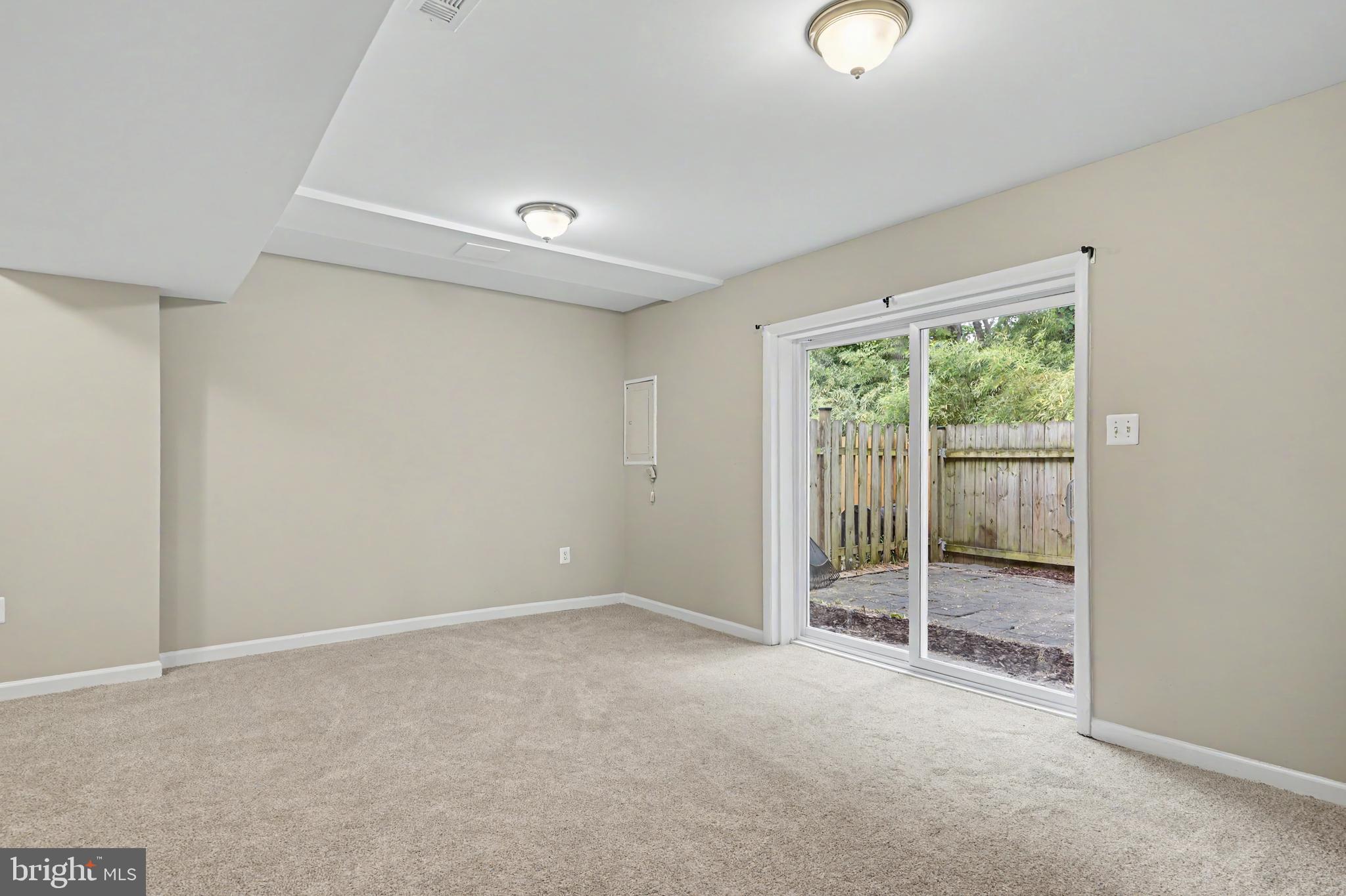 SUGARLAND RUN - Residential