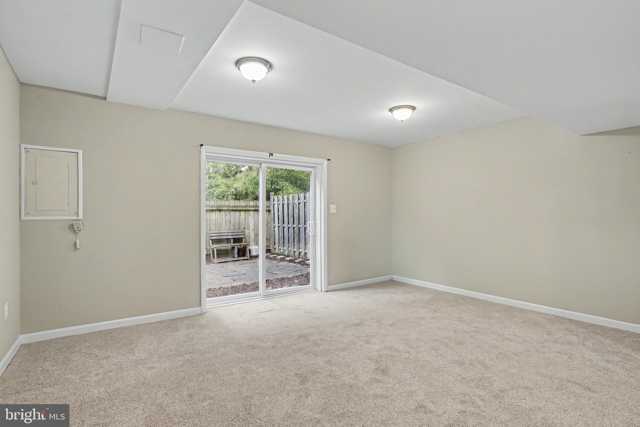 SUGARLAND RUN - Residential