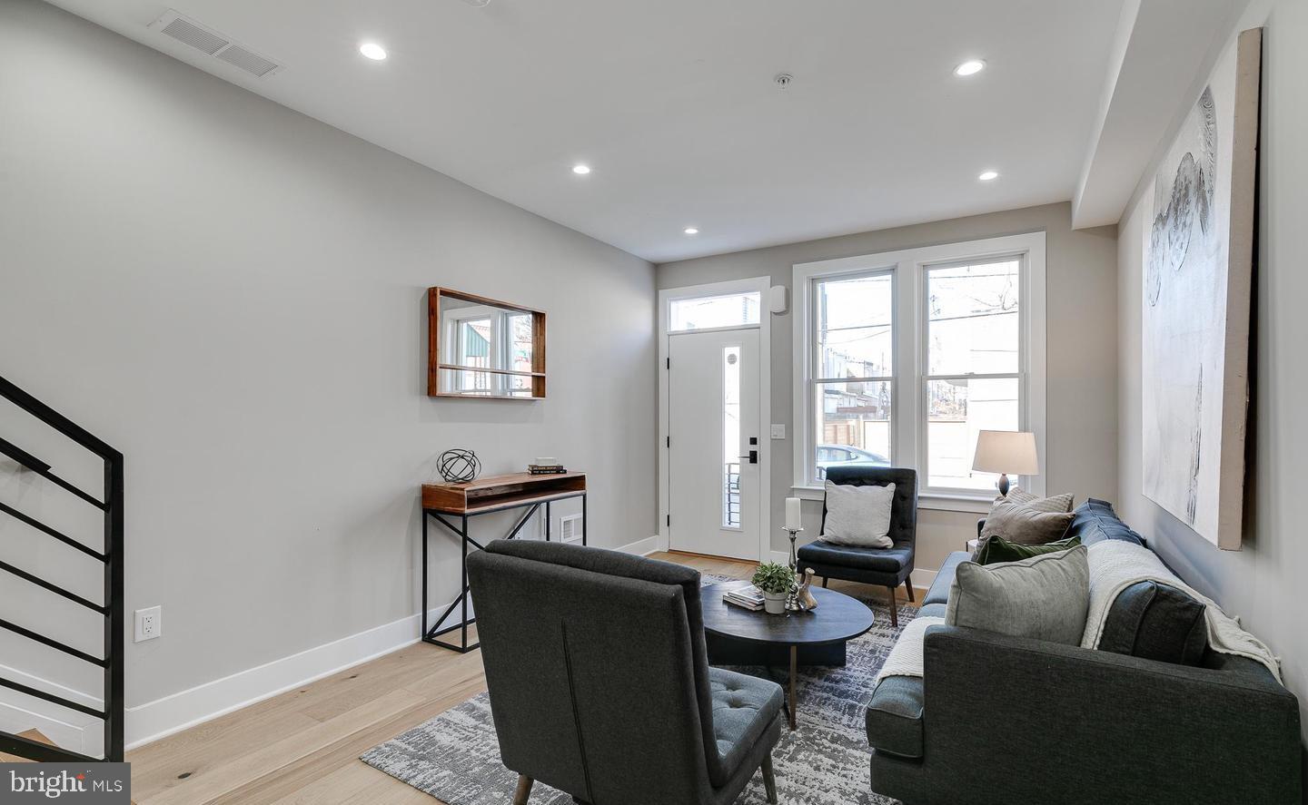 GRAYS FERRY - Residential