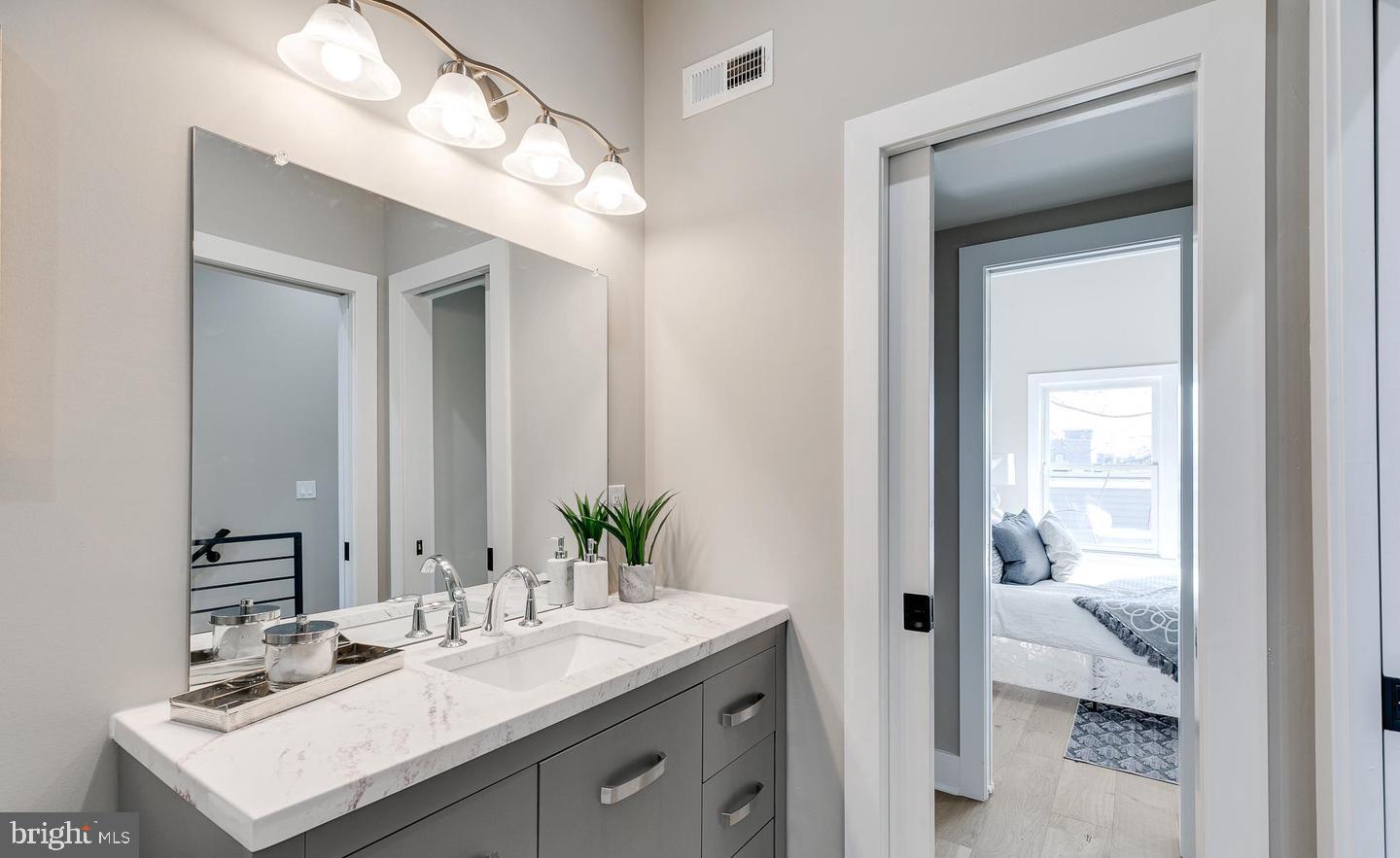 GRAYS FERRY - Residential