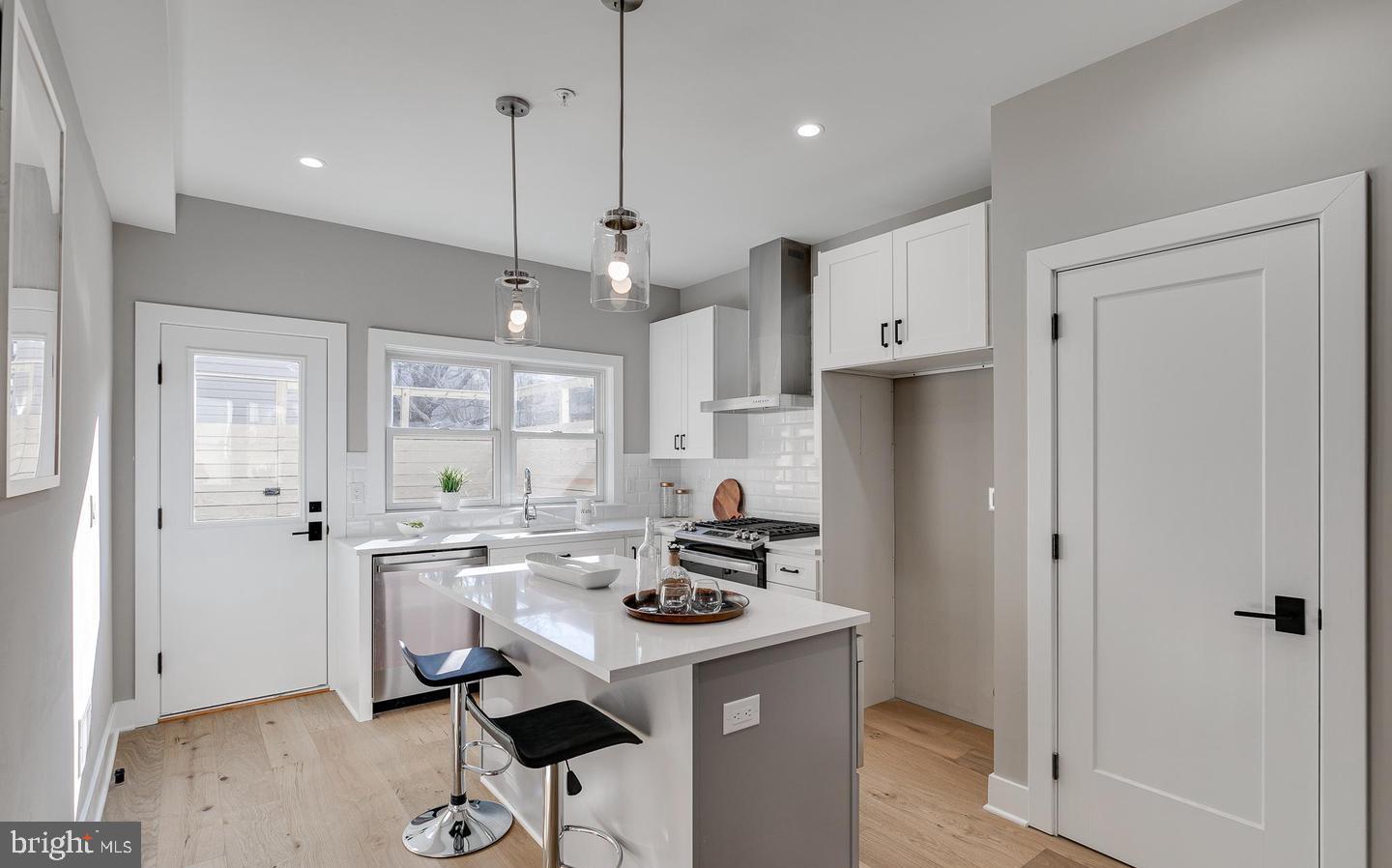 GRAYS FERRY - Residential
