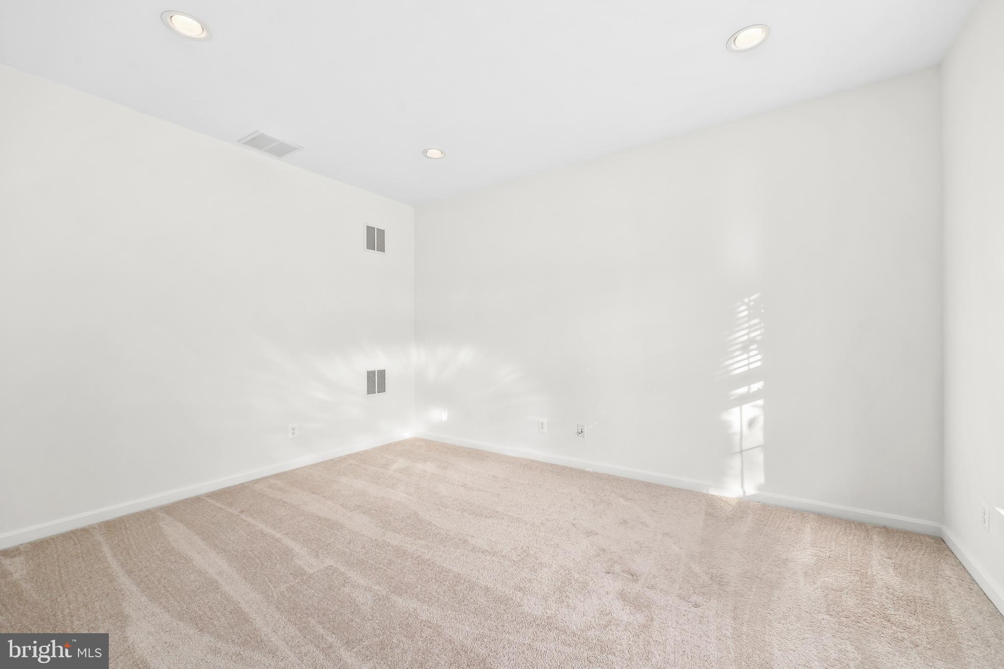 FAIRCREST - Residential