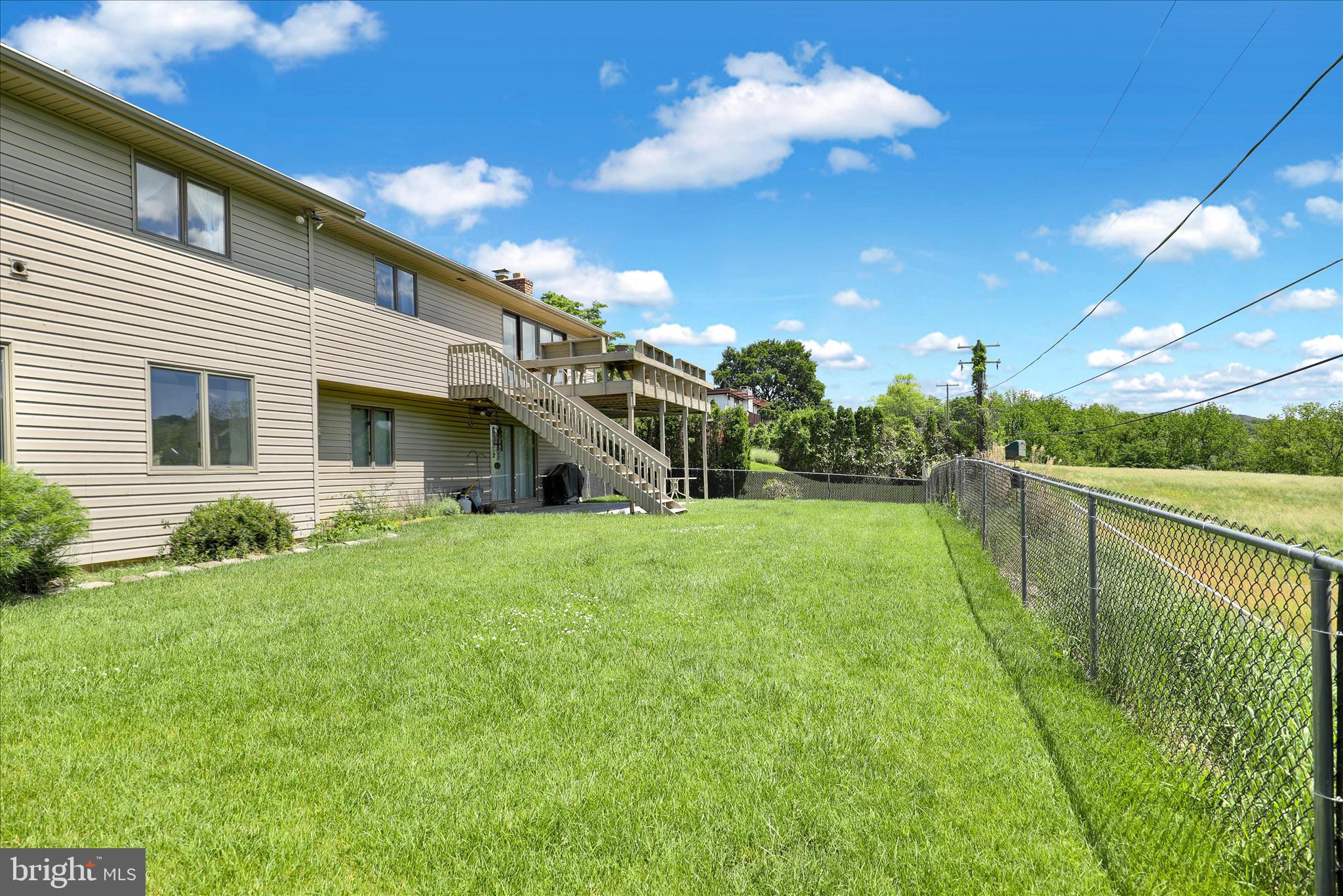 FAR HILLS FARM - Residential