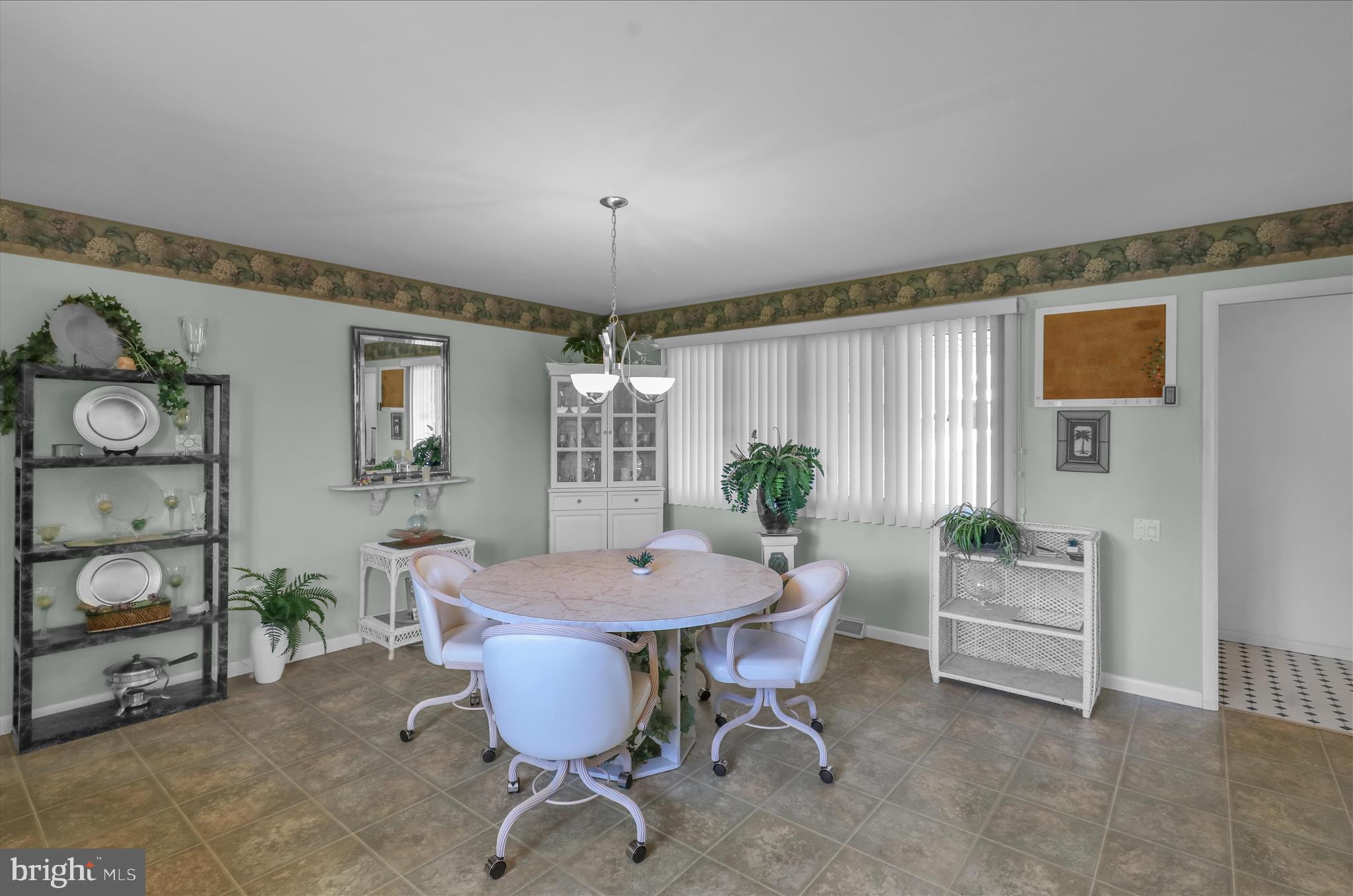 FAR HILLS FARM - Residential