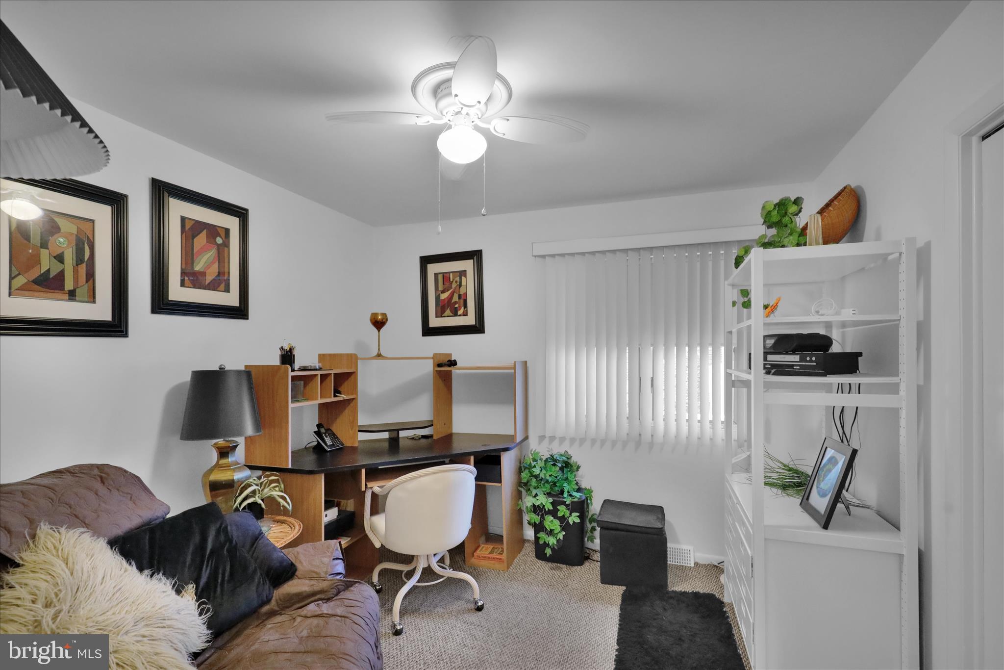 FAR HILLS FARM - Residential