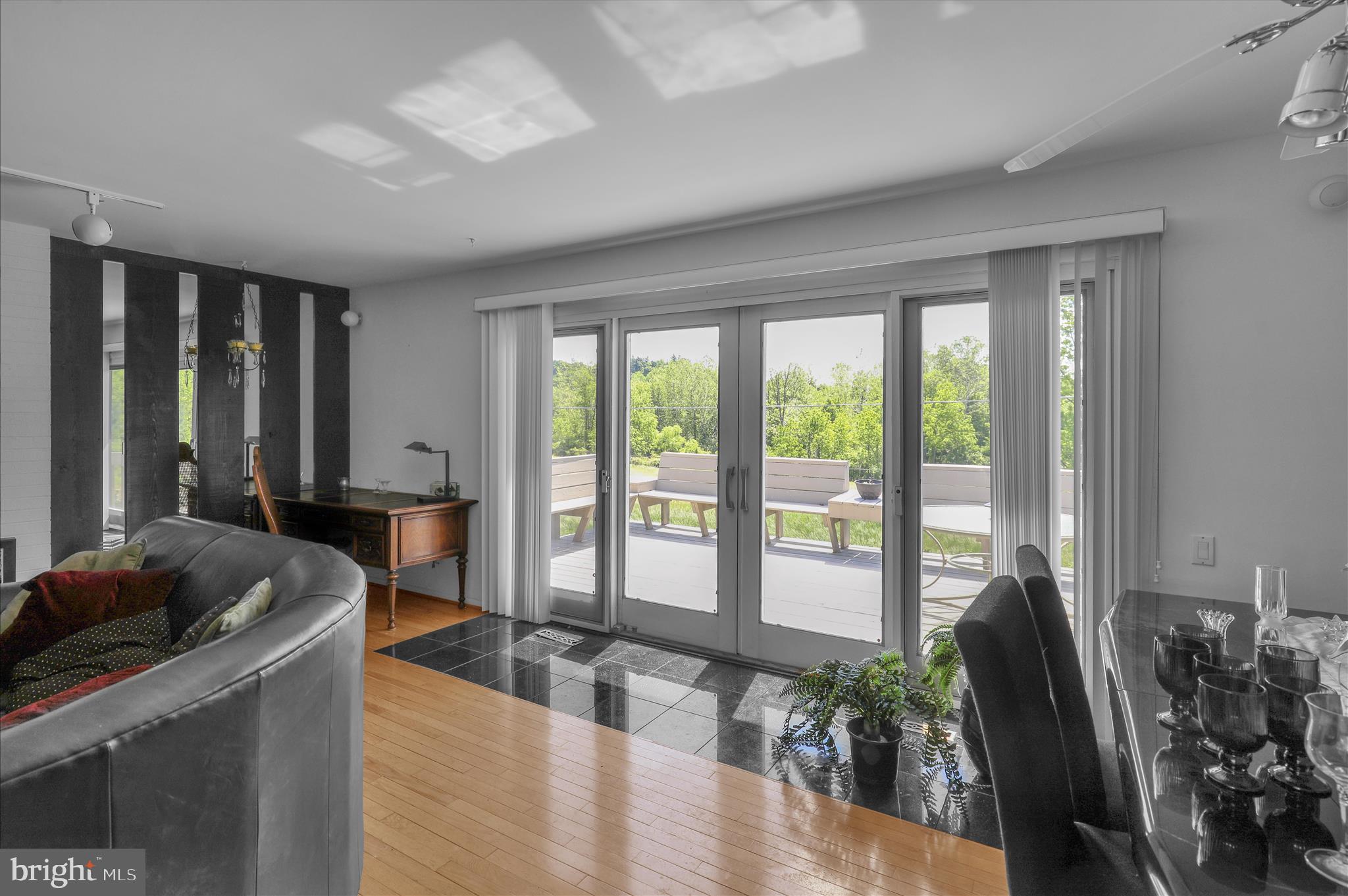 FAR HILLS FARM - Residential