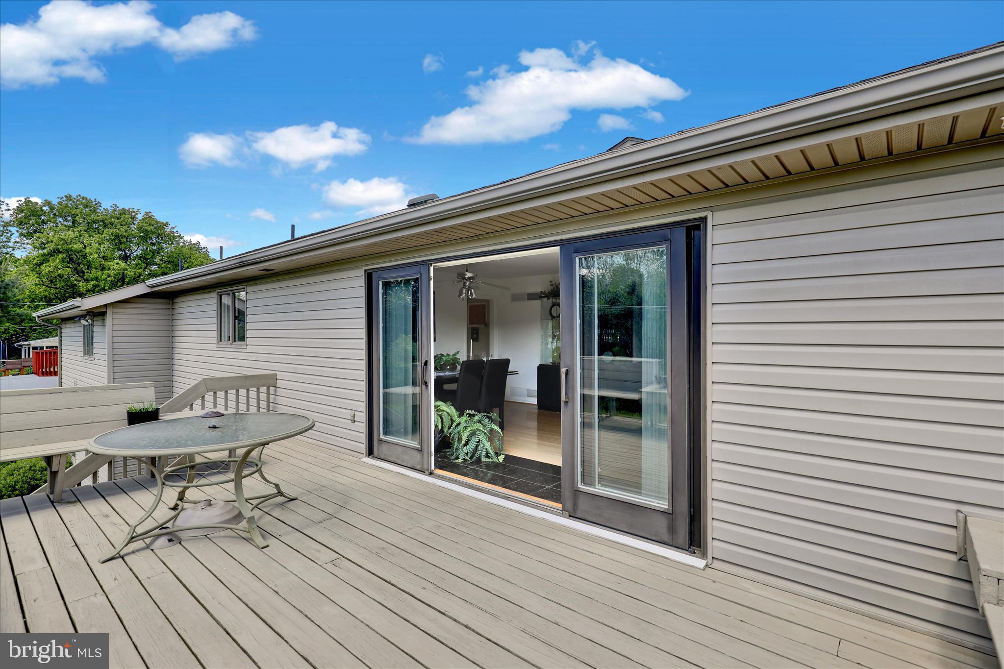 FAR HILLS FARM - Residential