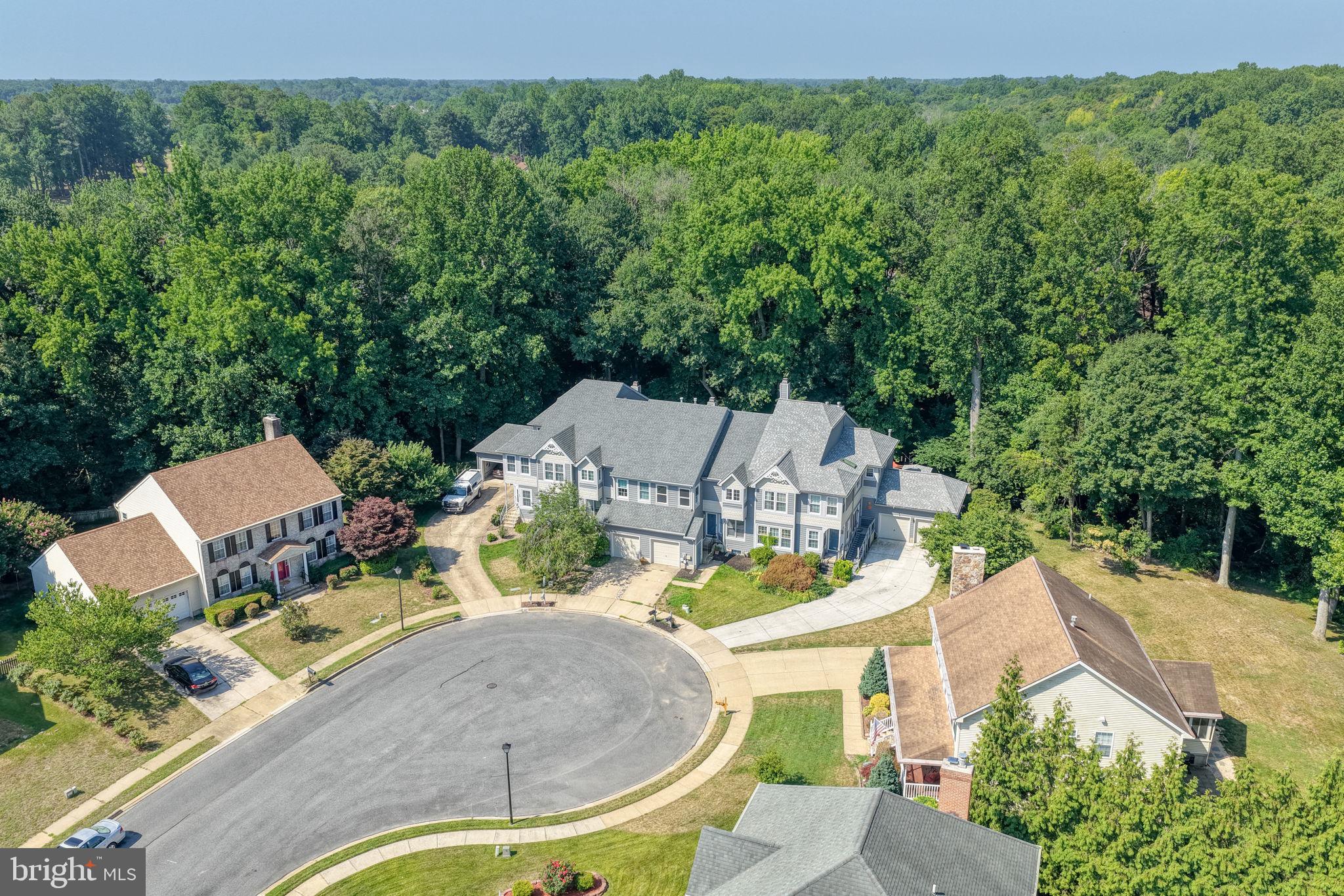 32 FAIRWAY COURT