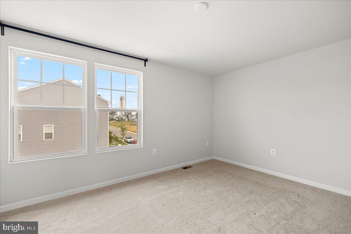 PRESIDENTS POINTE - Residential Lease