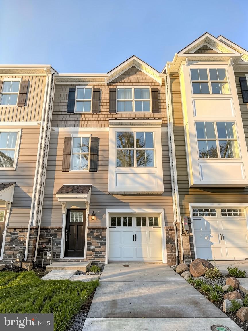 TRIMBLE MEADOWS - Residential