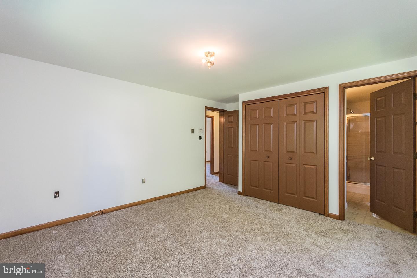 SHEPHERDS KNOLL - Residential