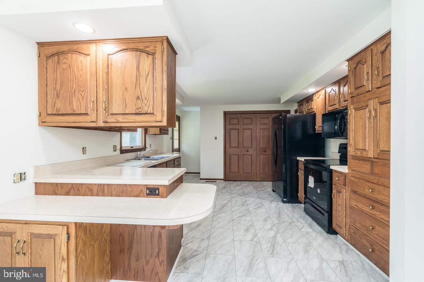 SHEPHERDS KNOLL - Residential