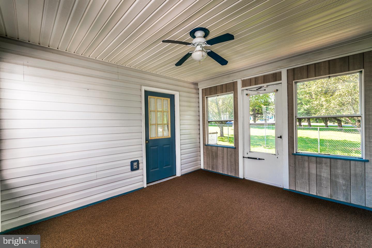 SHEPHERDS KNOLL - Residential