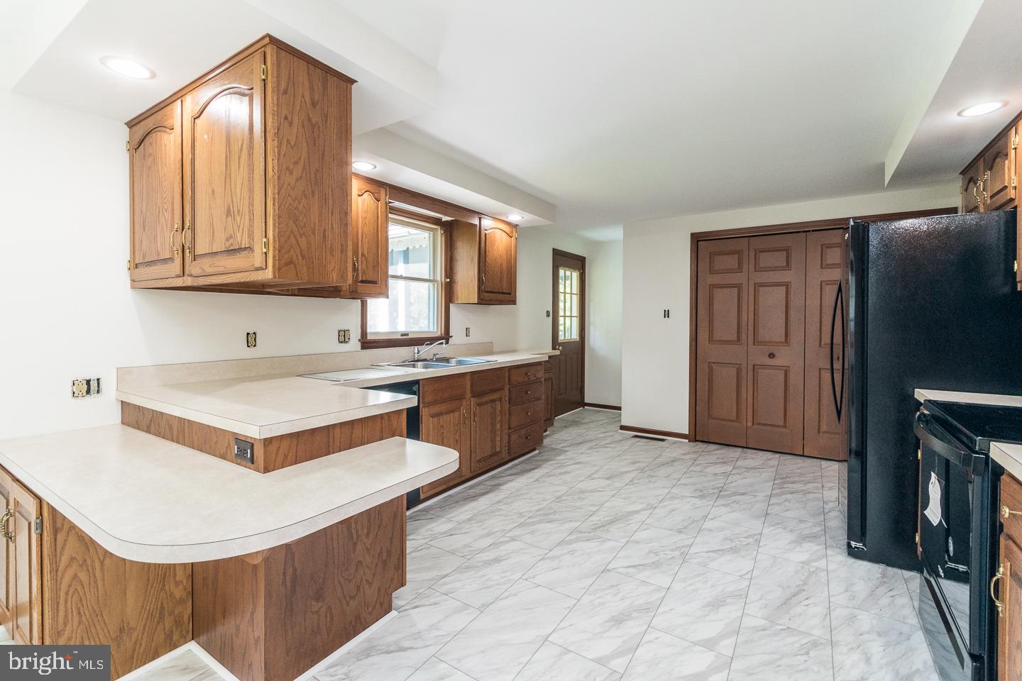 SHEPHERDS KNOLL - Residential