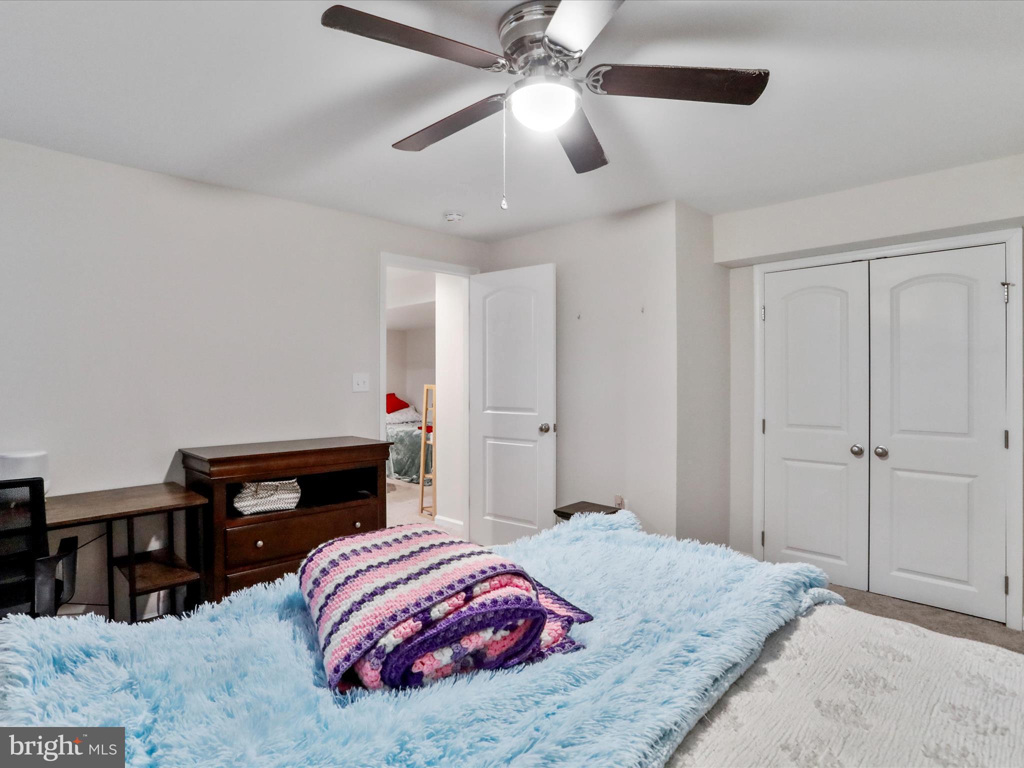 MIDDLE CREEK MANOR - Residential