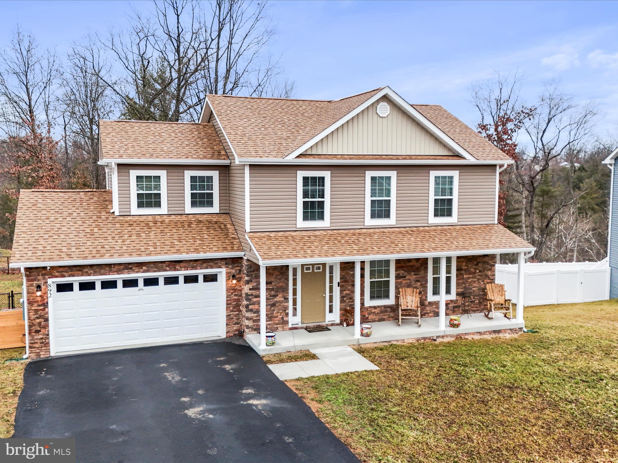 MIDDLE CREEK MANOR - Residential