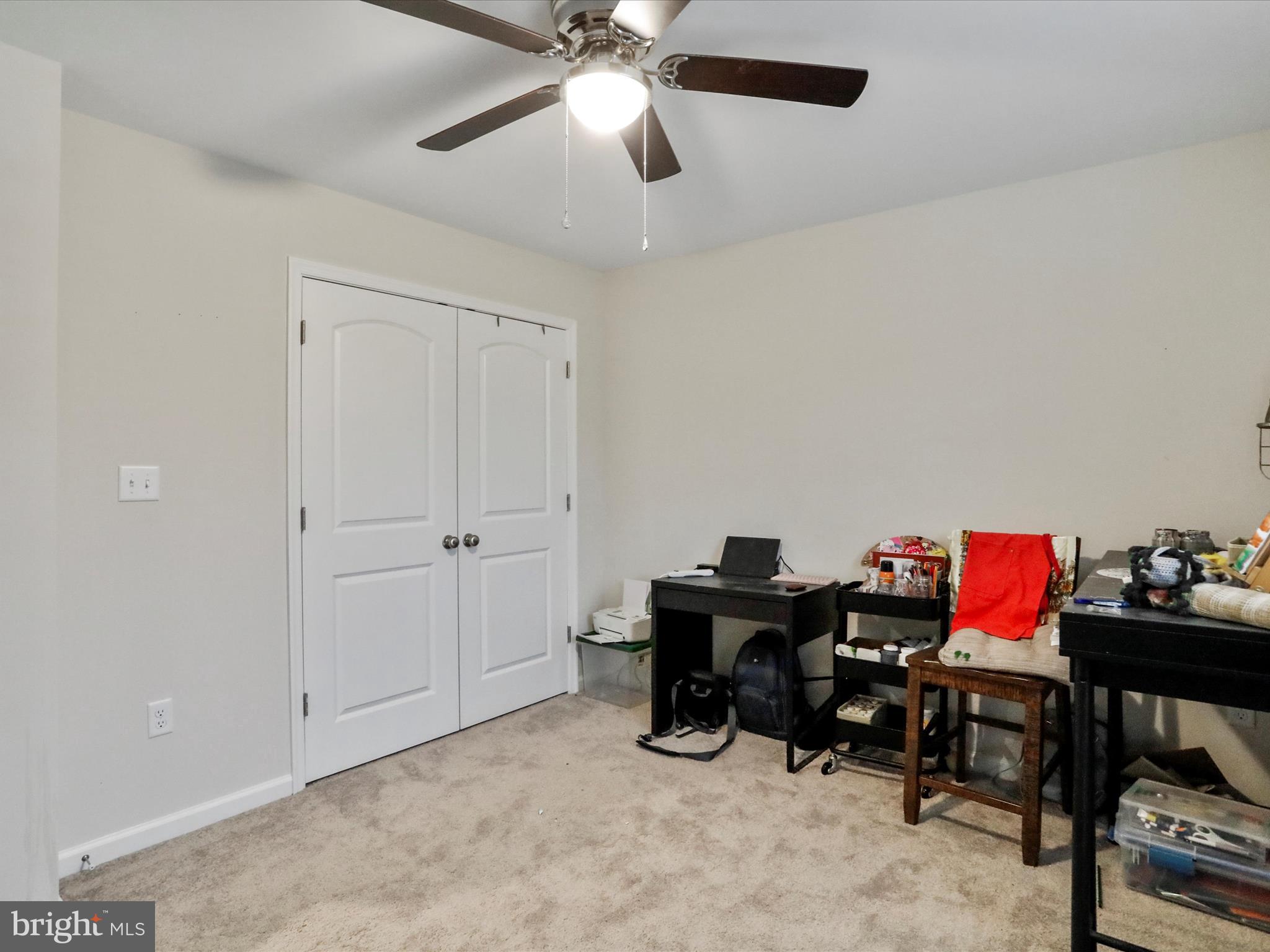 MIDDLE CREEK MANOR - Residential