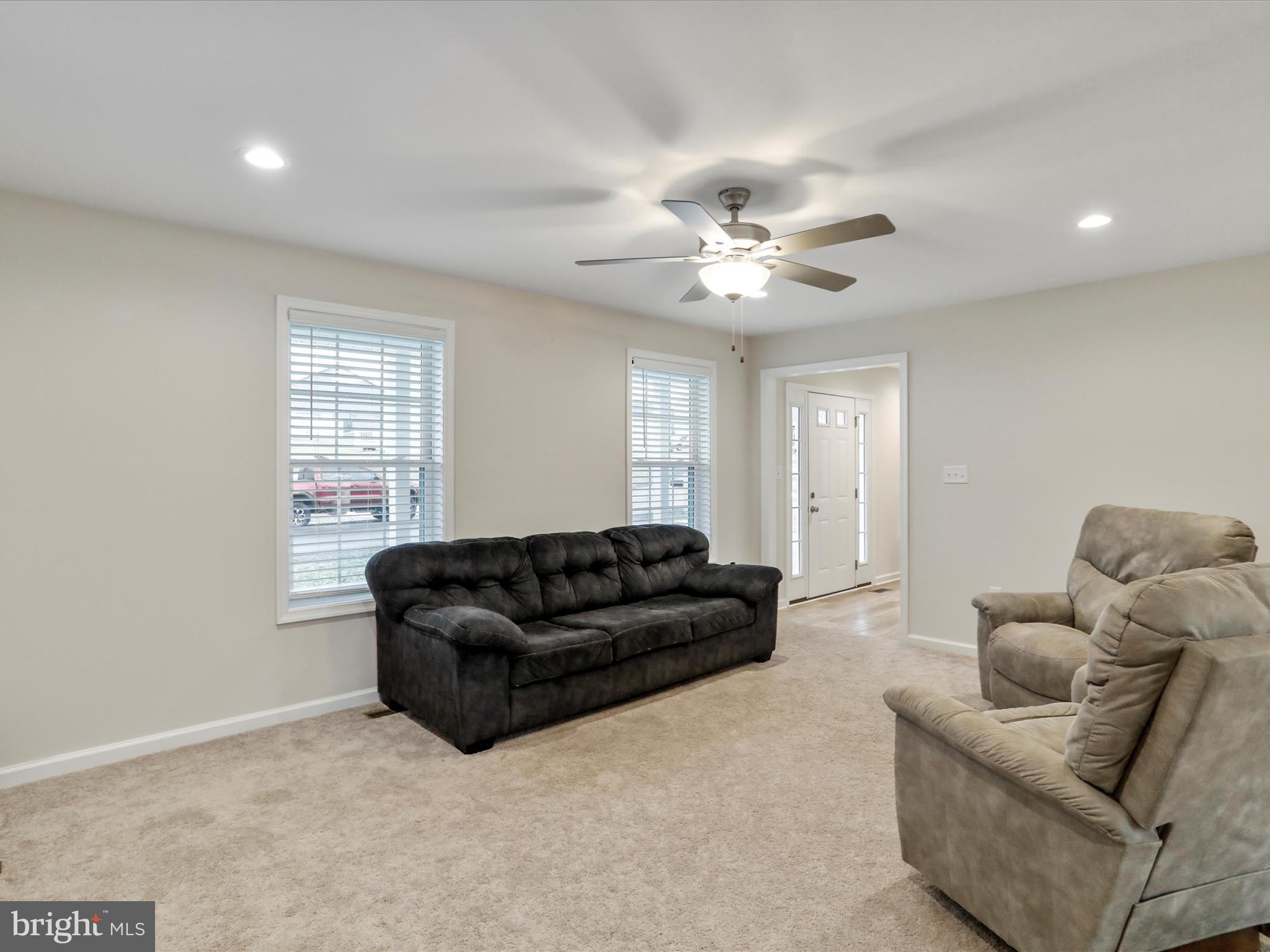 MIDDLE CREEK MANOR - Residential