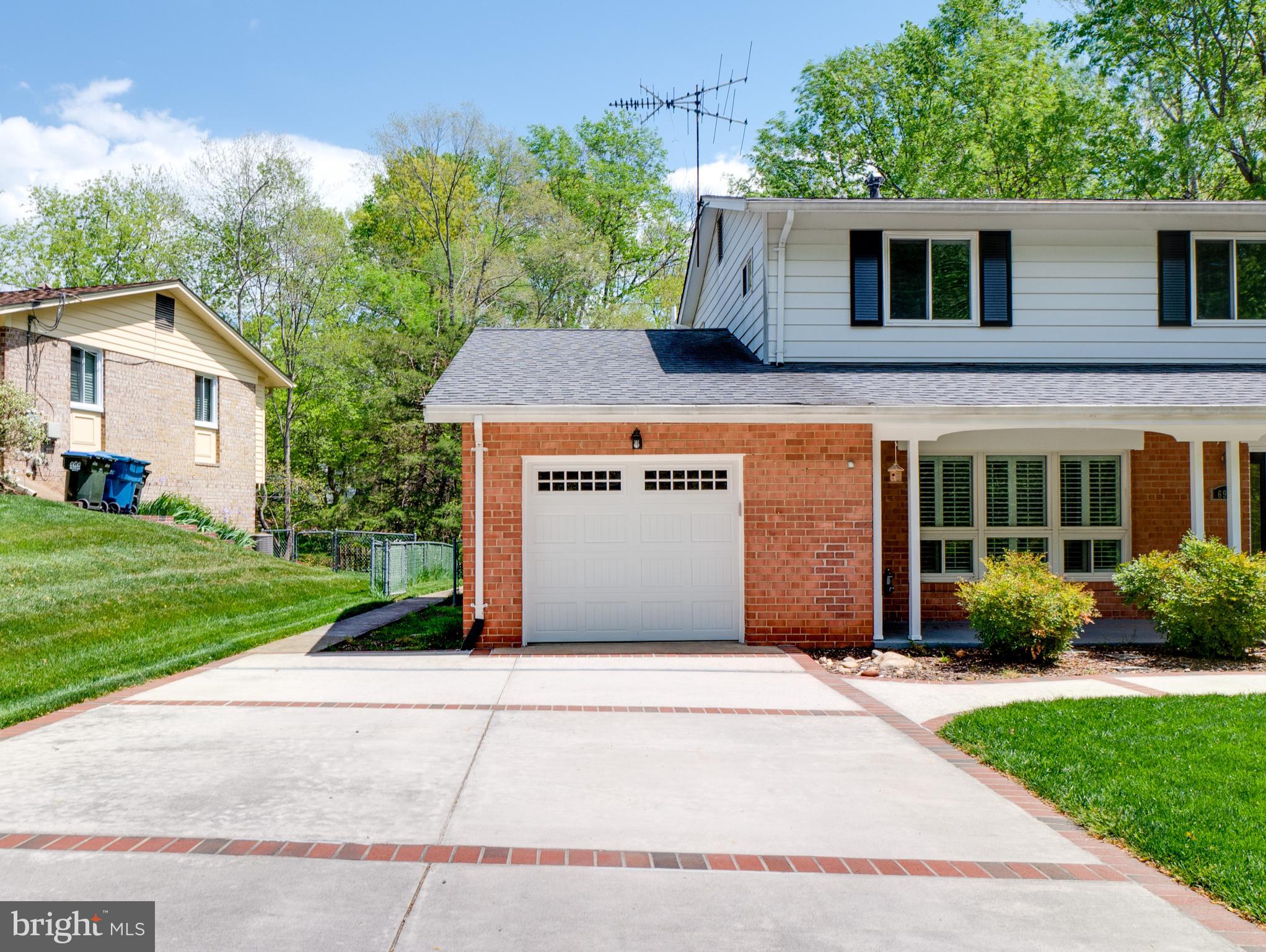 WEST SPRINGFIELD VILLAGE - Residential Lease