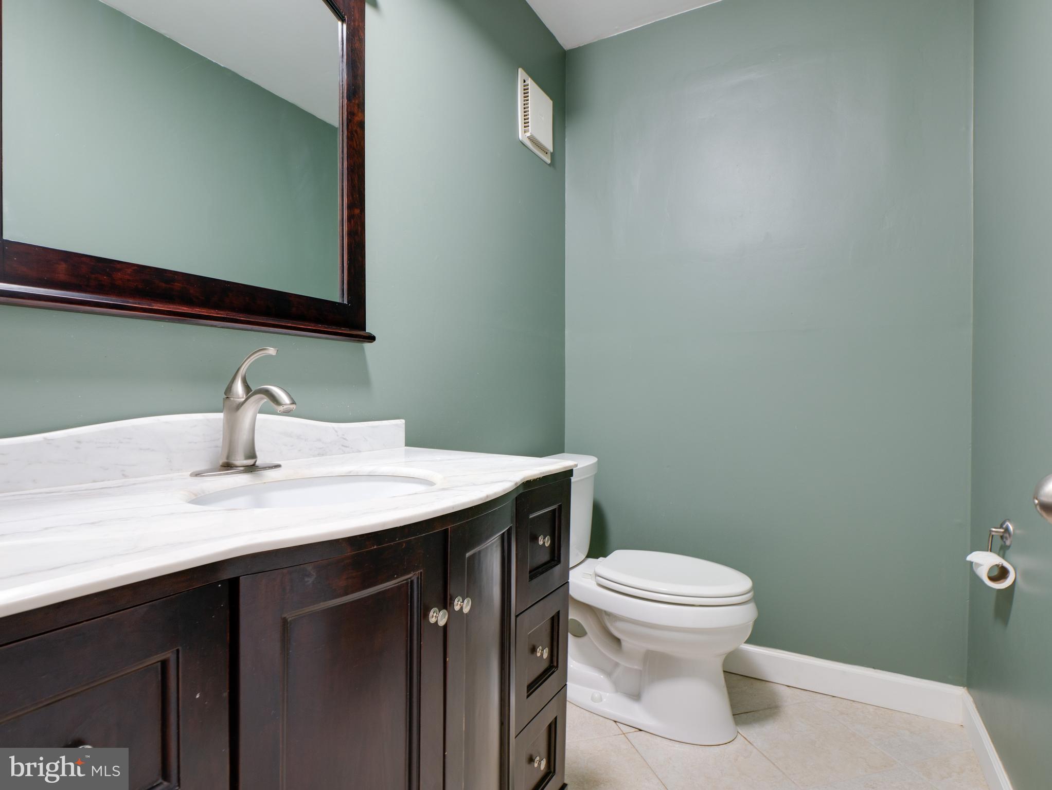 WEST SPRINGFIELD VILLAGE - Residential Lease