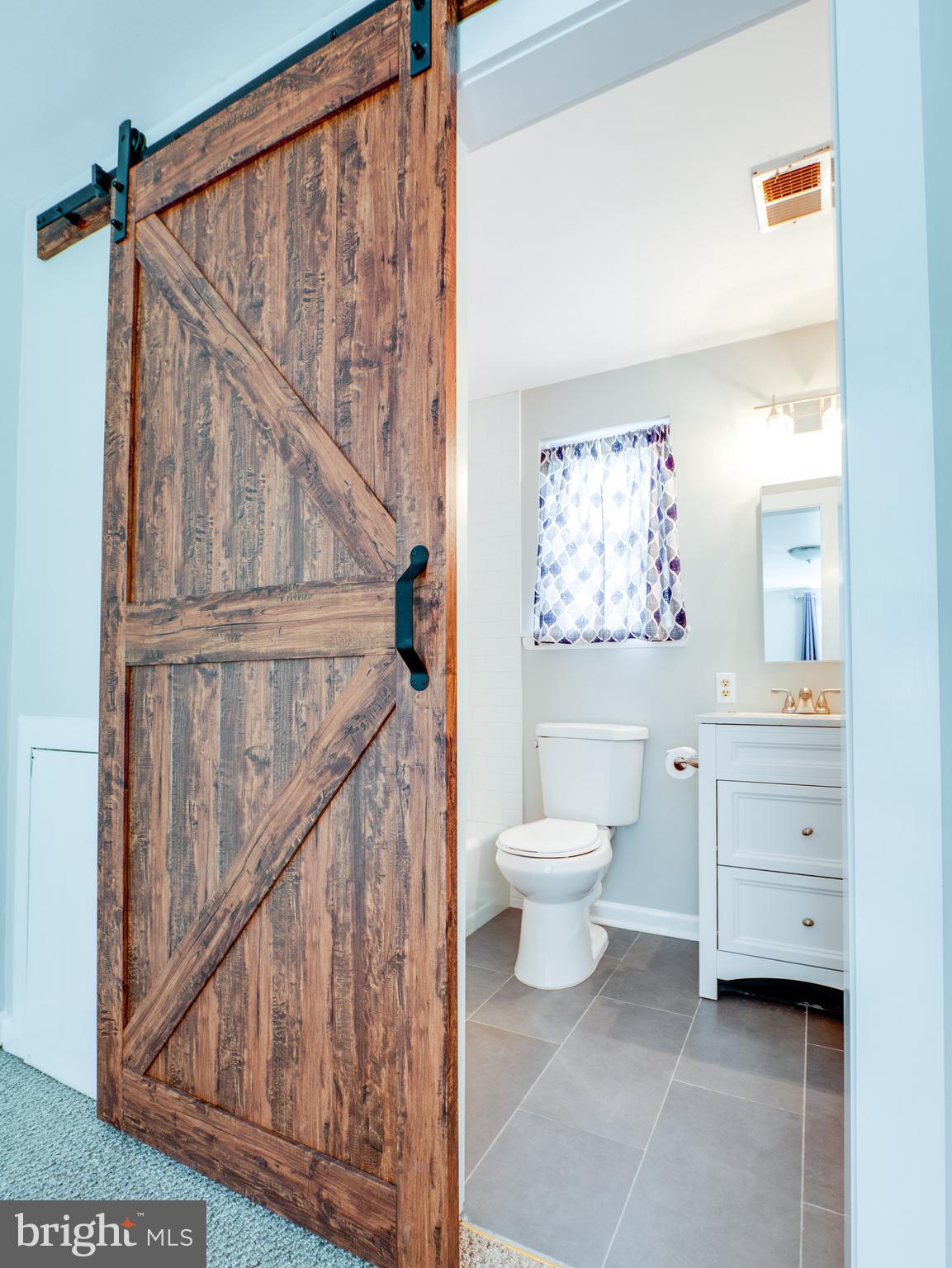 WEST SPRINGFIELD VILLAGE - Residential Lease