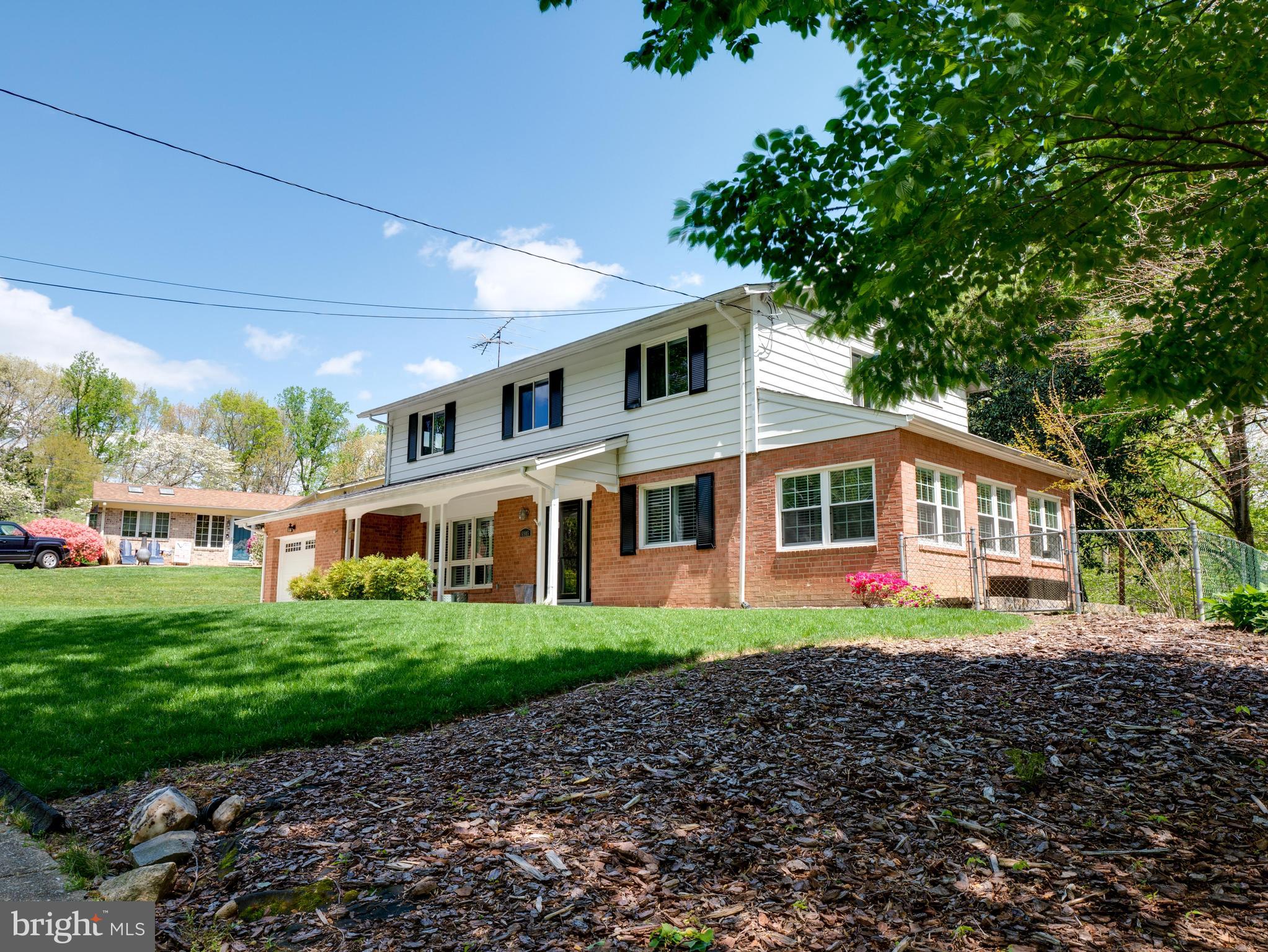 WEST SPRINGFIELD VILLAGE - Residential Lease