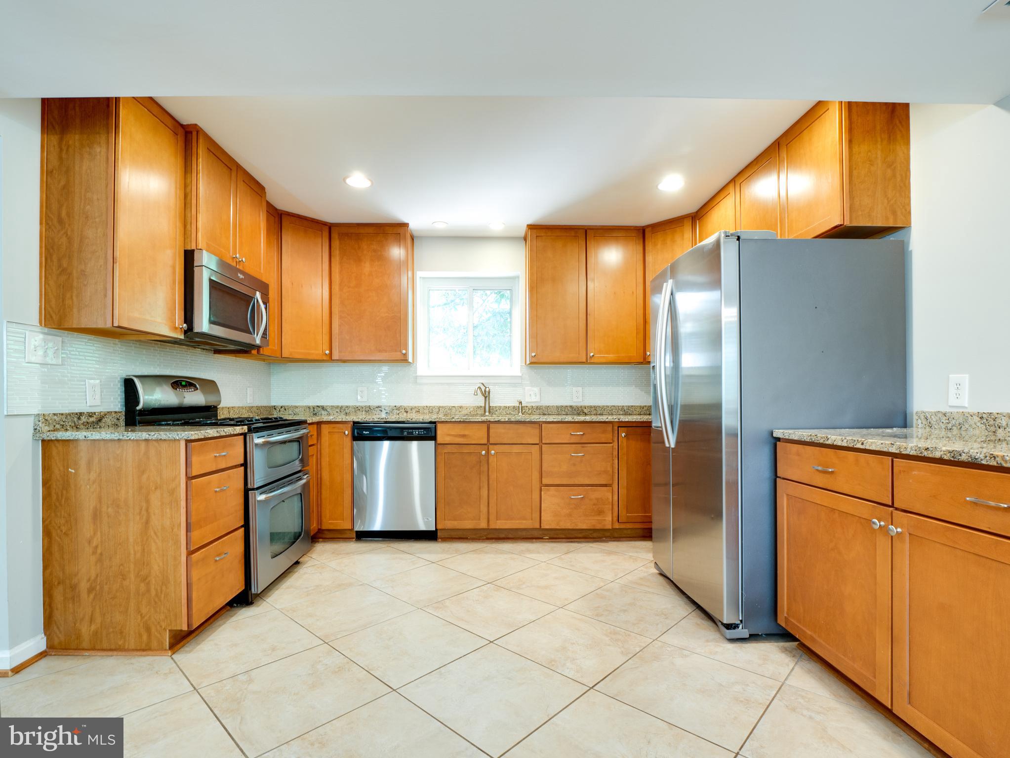 WEST SPRINGFIELD VILLAGE - Residential Lease