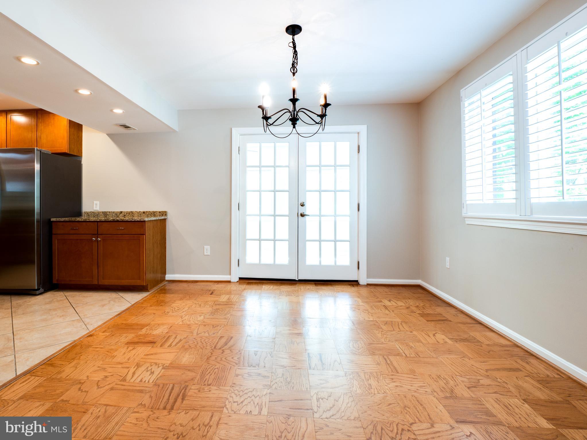 WEST SPRINGFIELD VILLAGE - Residential Lease