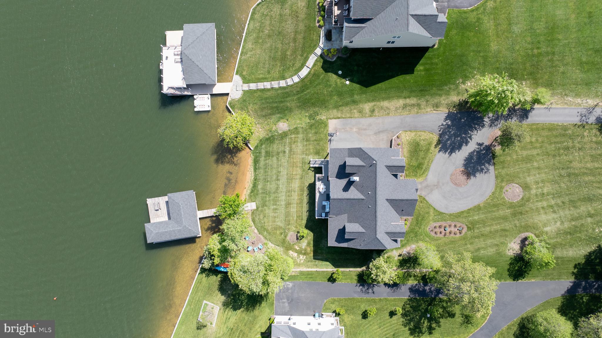 THE WATERS AT LAKE ANNA - Residential