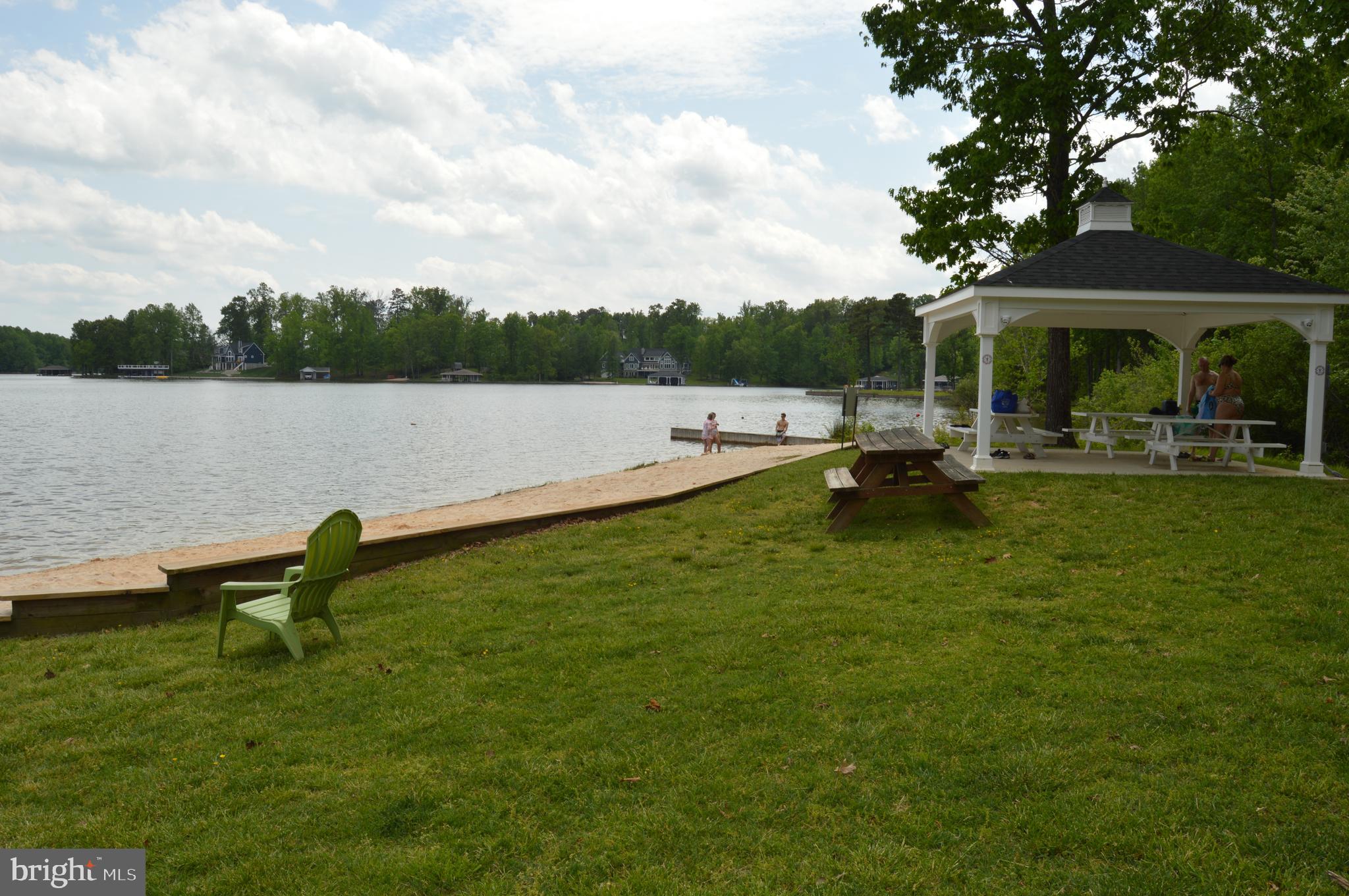 THE WATERS AT LAKE ANNA - Residential