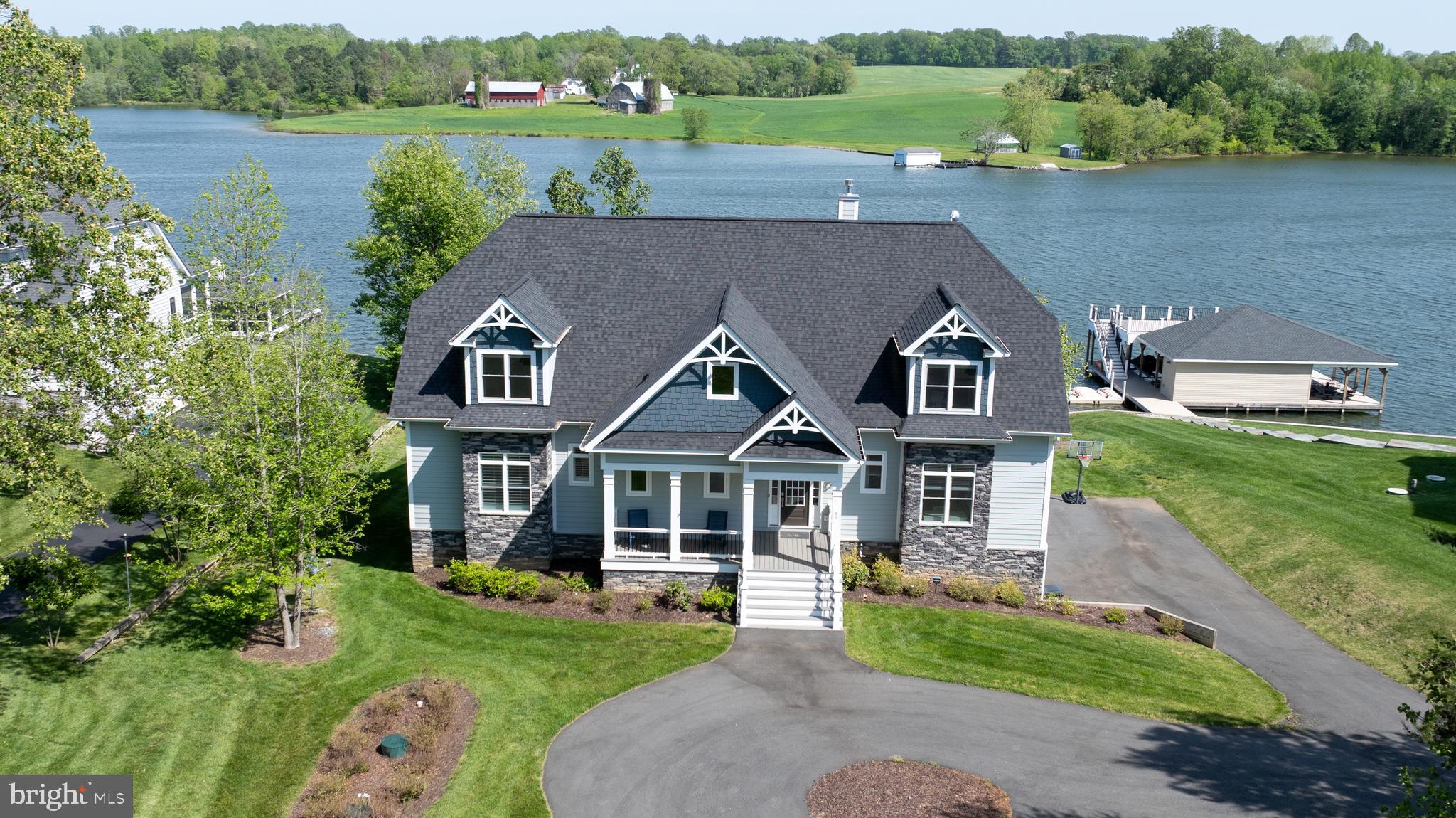 THE WATERS AT LAKE ANNA - Residential