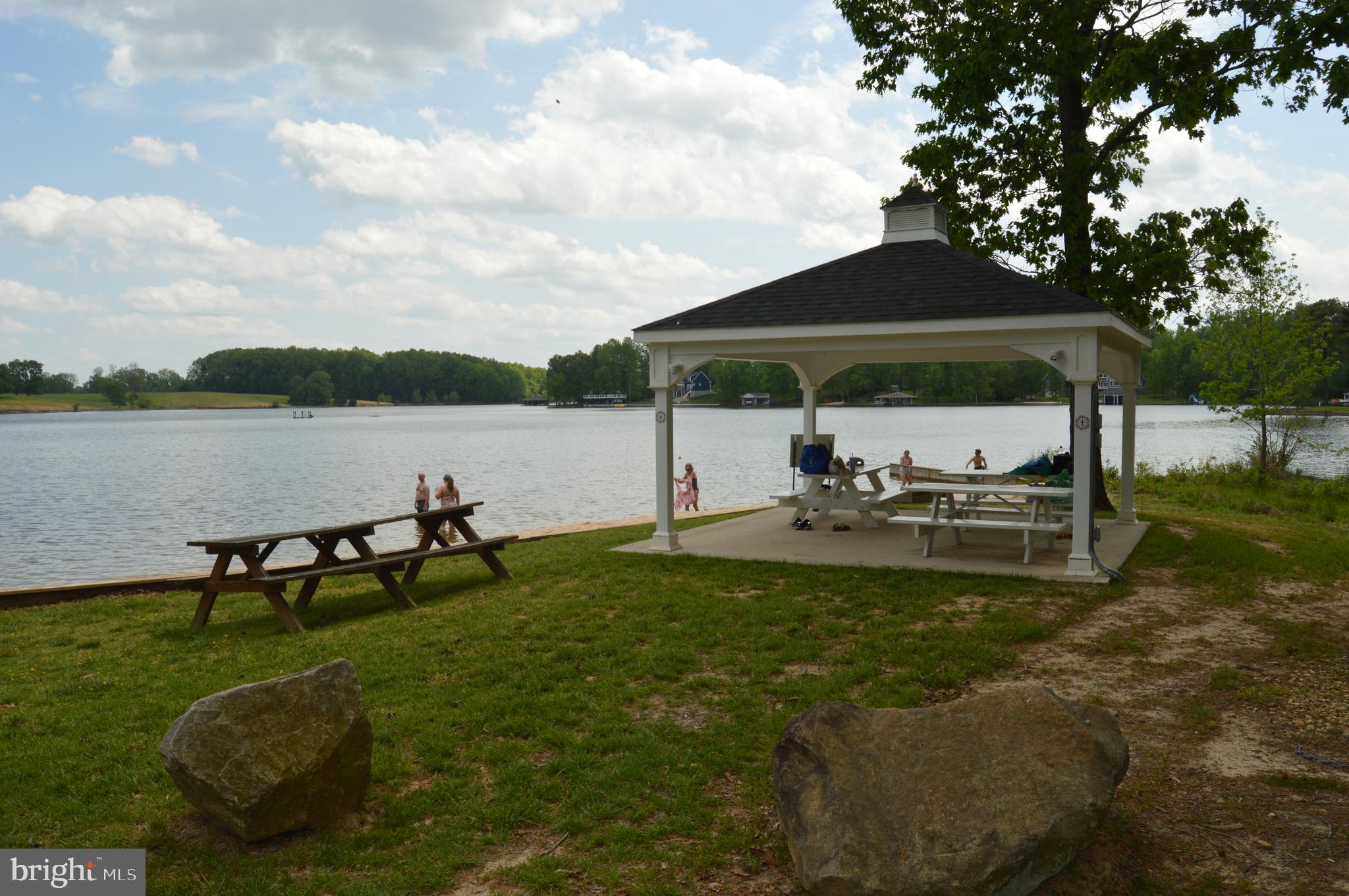 THE WATERS AT LAKE ANNA - Residential