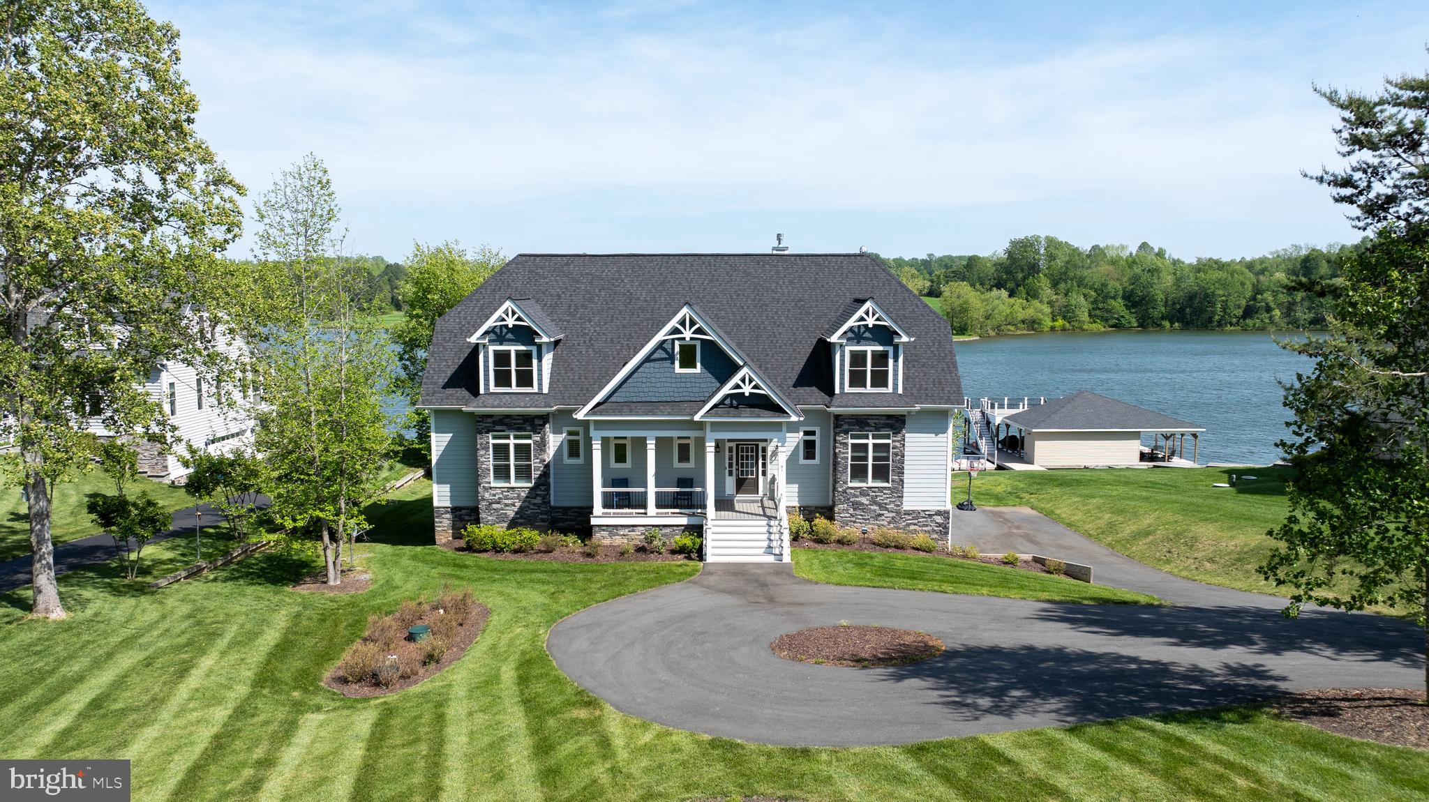 THE WATERS AT LAKE ANNA - Residential