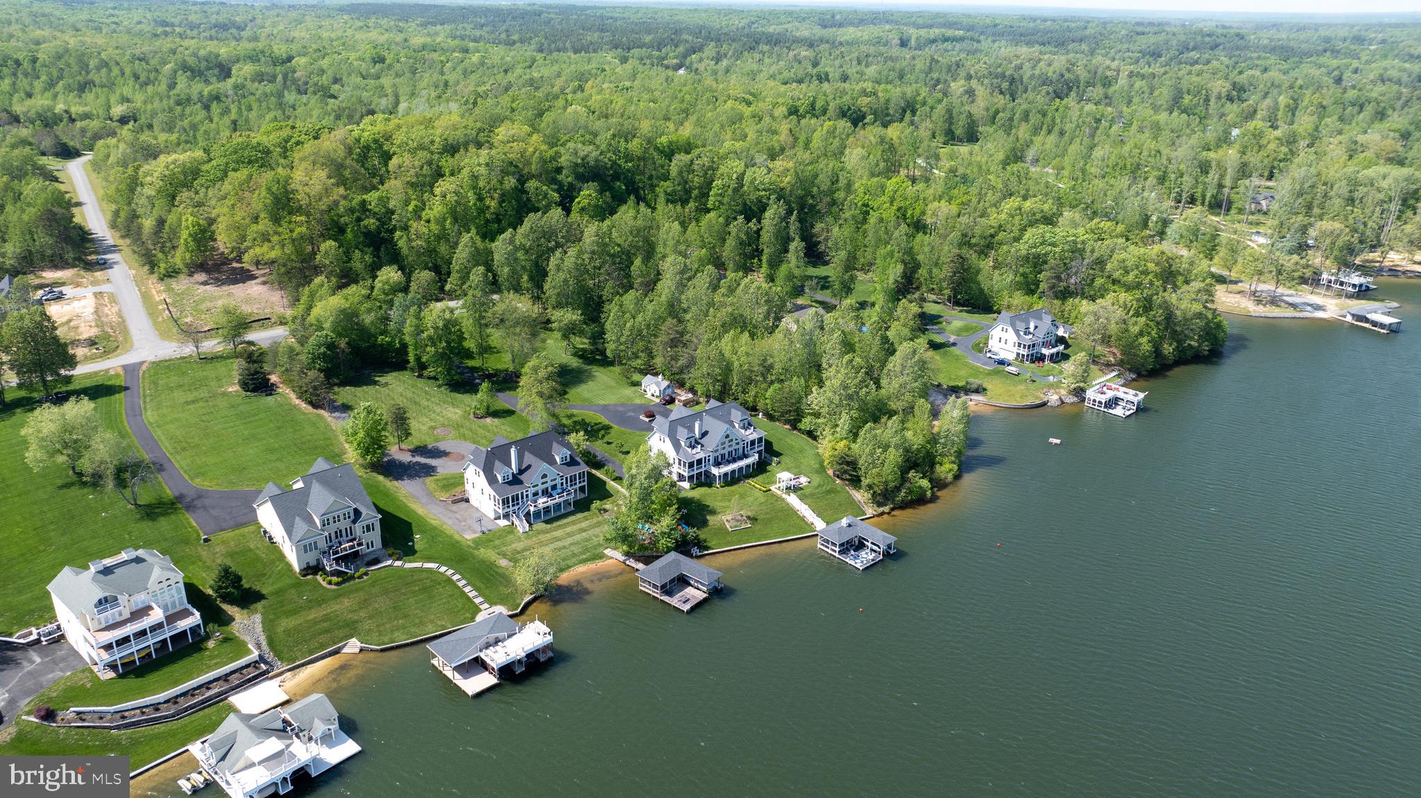 THE WATERS AT LAKE ANNA - Residential