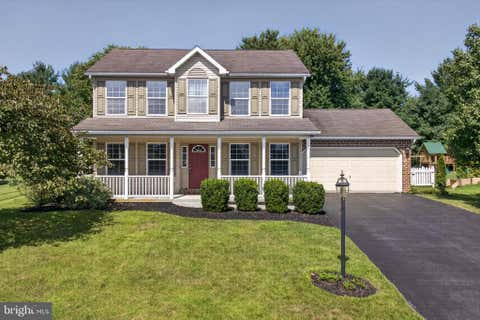 Homes For Sale - 150 Martel Circle<br/> DILLSBURG, PA 17019