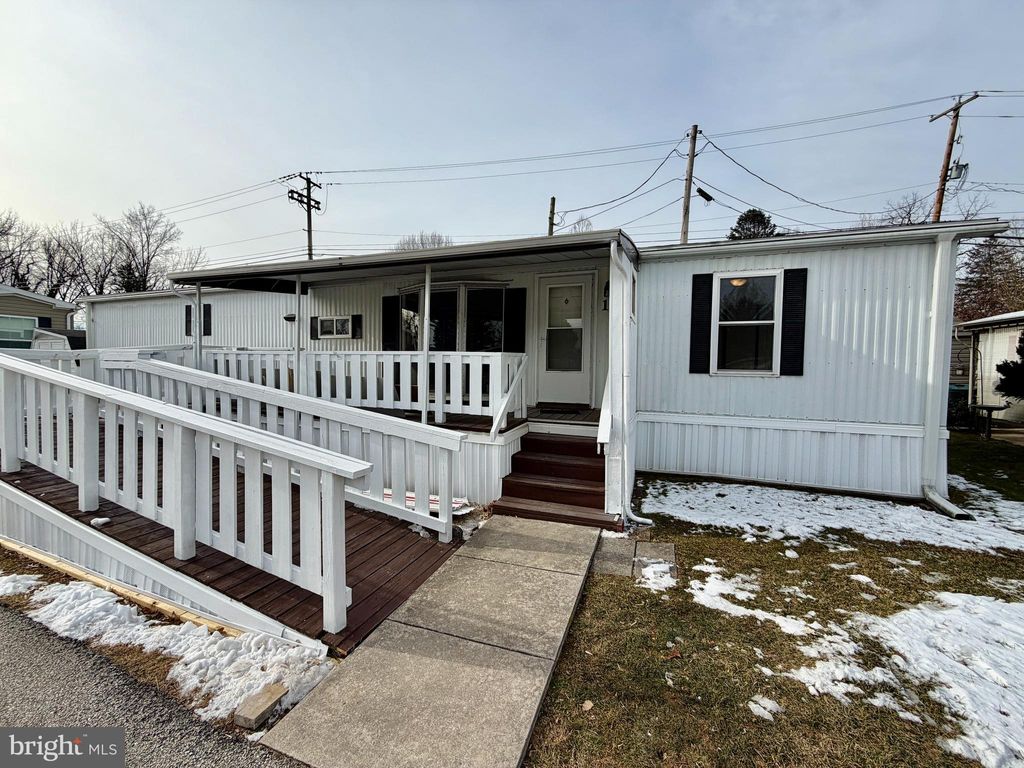 Photo of 3715 Stony Brook Dr #15, YORK, PA 17402 (MLS # PAYK2096778)