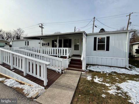 3715 STONY BROOK DR #15 YORK PA 17402