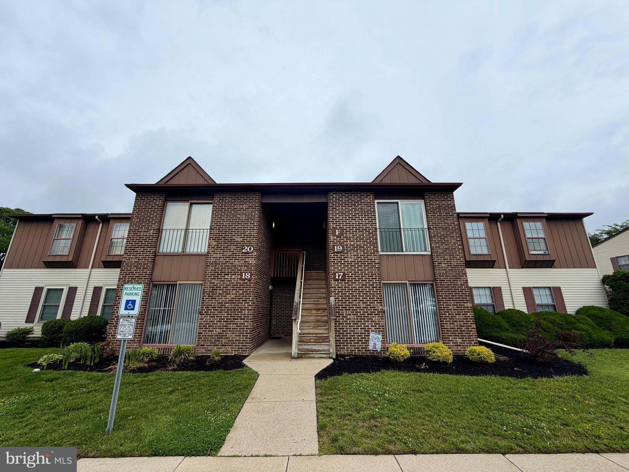Photo 1 of 18 — 17 WINDSOR COURT, SEWELL, NJ 08080