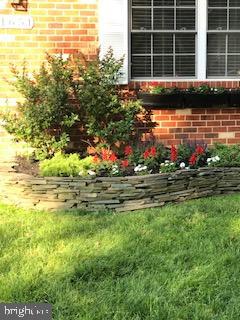 CROFTON MEADOWS - Residential