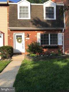 CROFTON MEADOWS - Residential