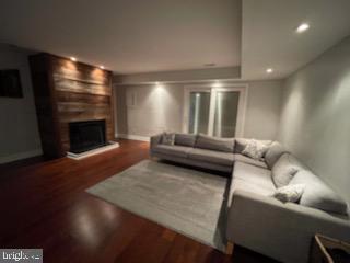 CROFTON MEADOWS - Residential