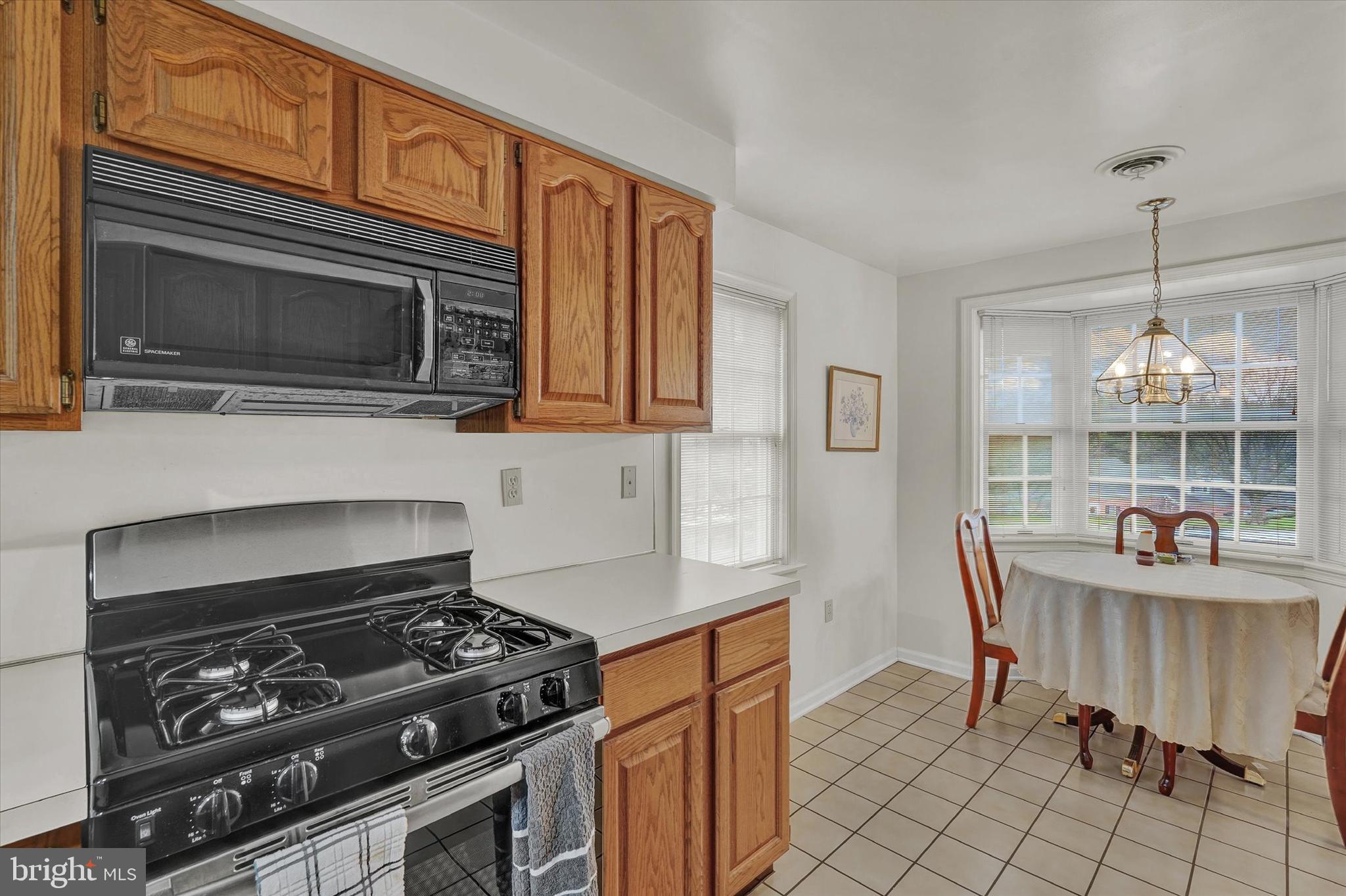 WYNTRE BROOKE CONDOS - Residential