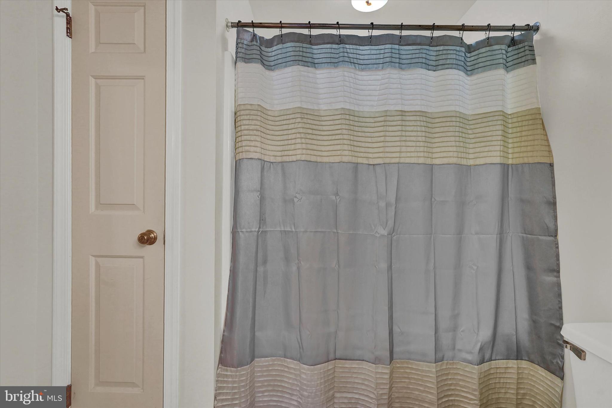 WYNTRE BROOKE CONDOS - Residential