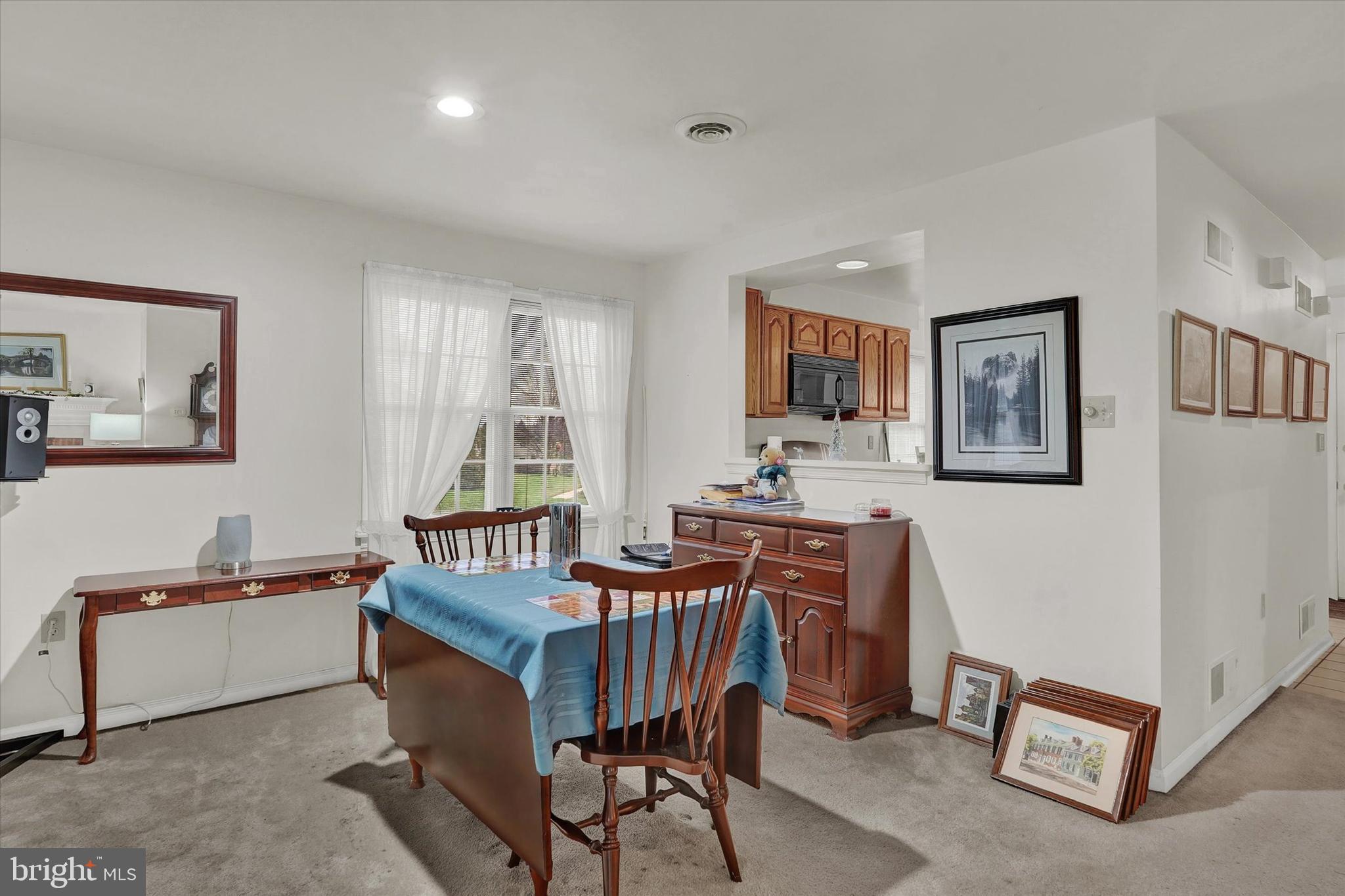 WYNTRE BROOKE CONDOS - Residential