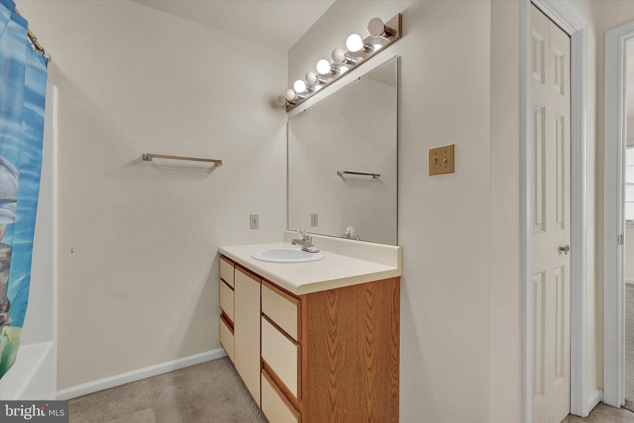 WYNTRE BROOKE CONDOS - Residential