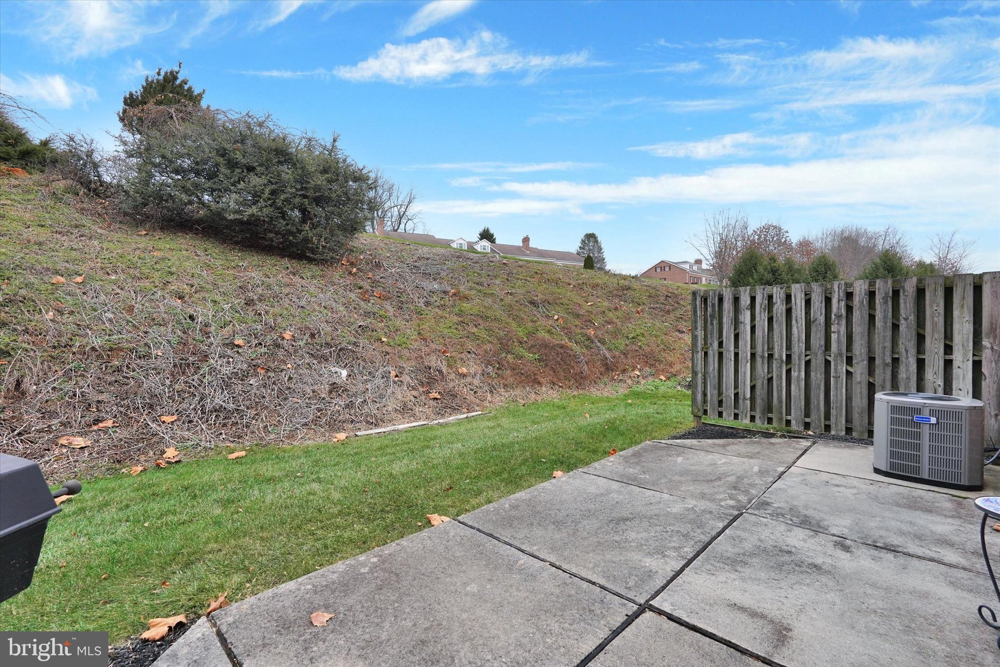 WYNTRE BROOKE CONDOS - Residential