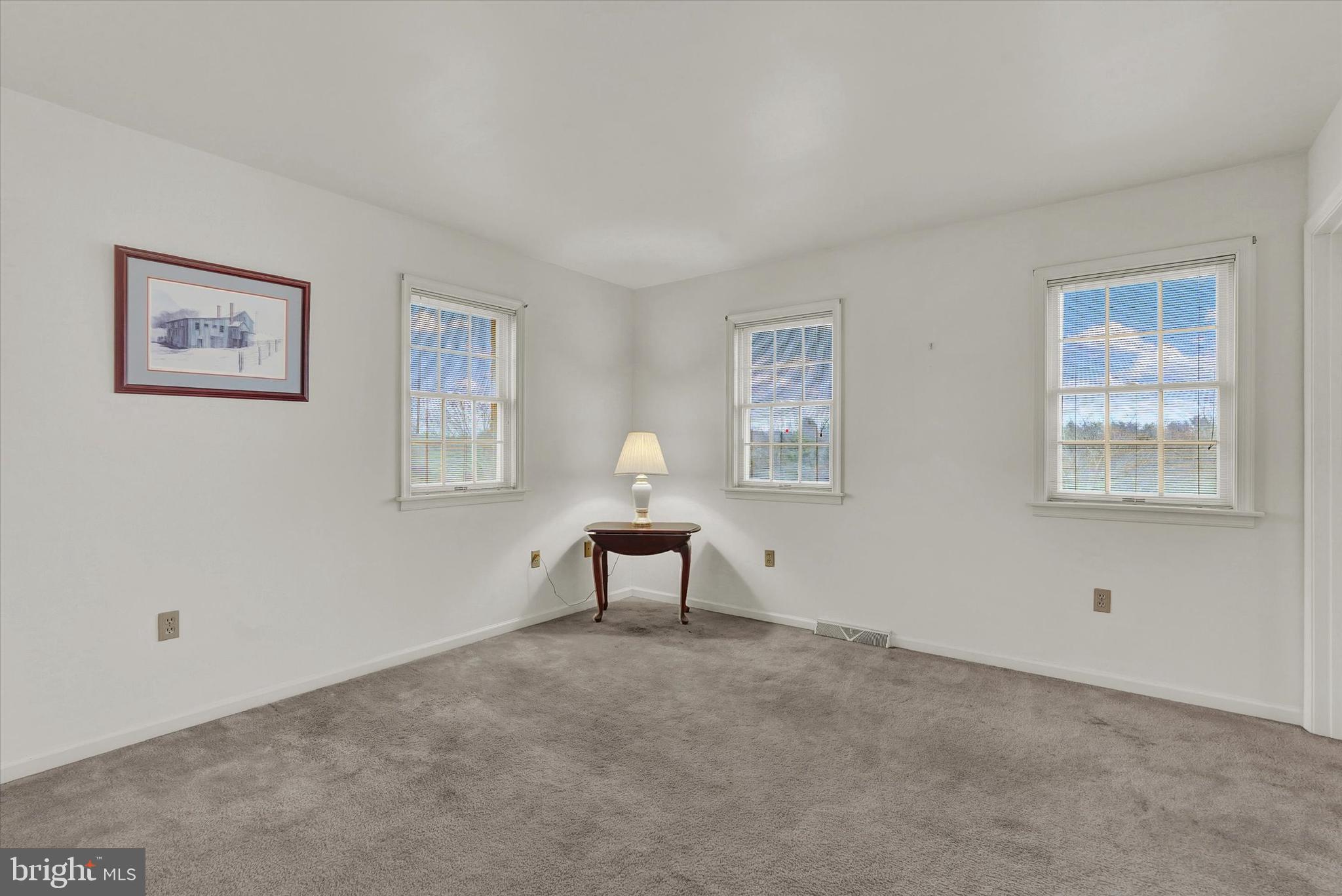 WYNTRE BROOKE CONDOS - Residential