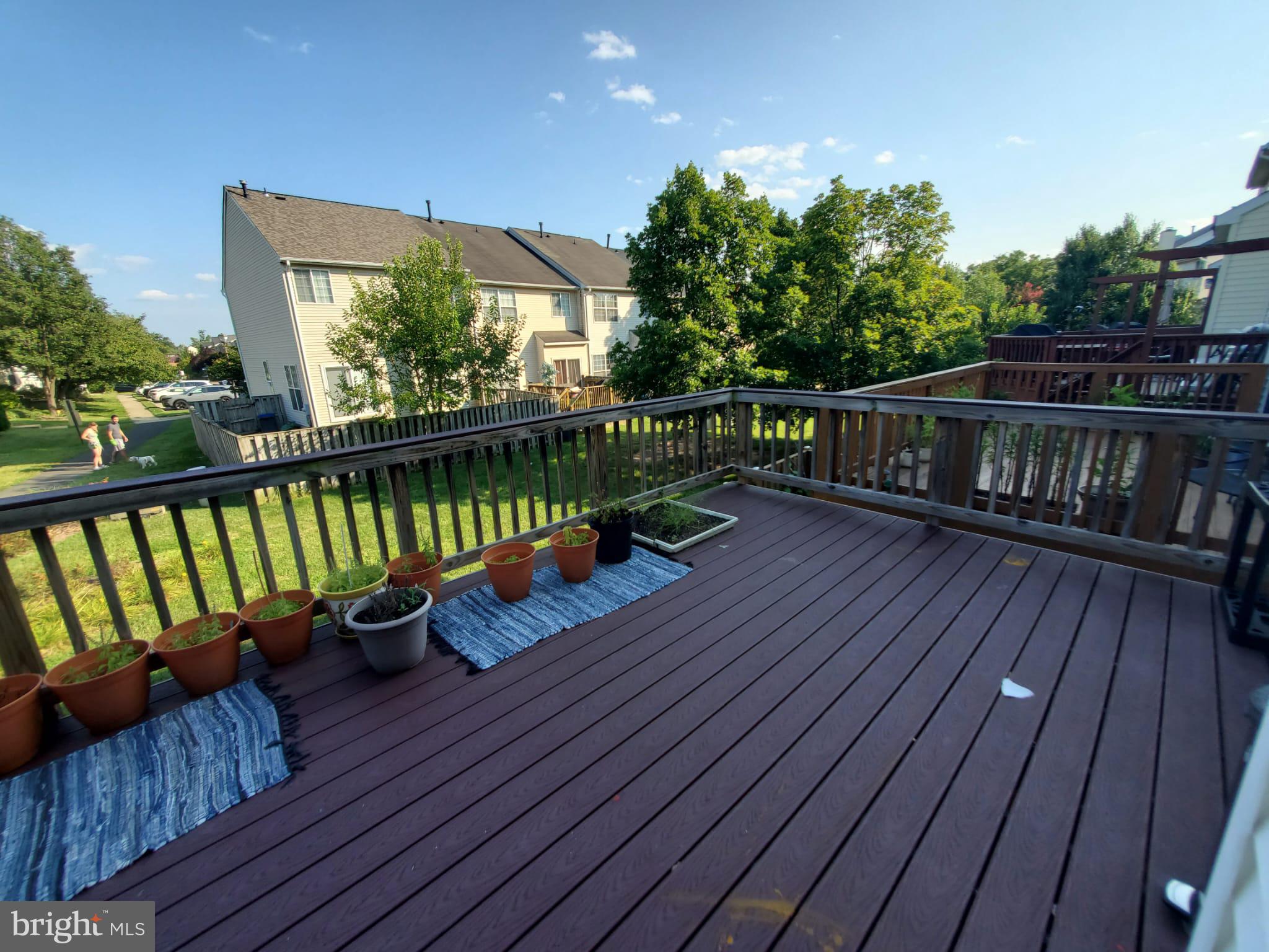 MCNAIR FARMS LANDBAY - Residential Lease